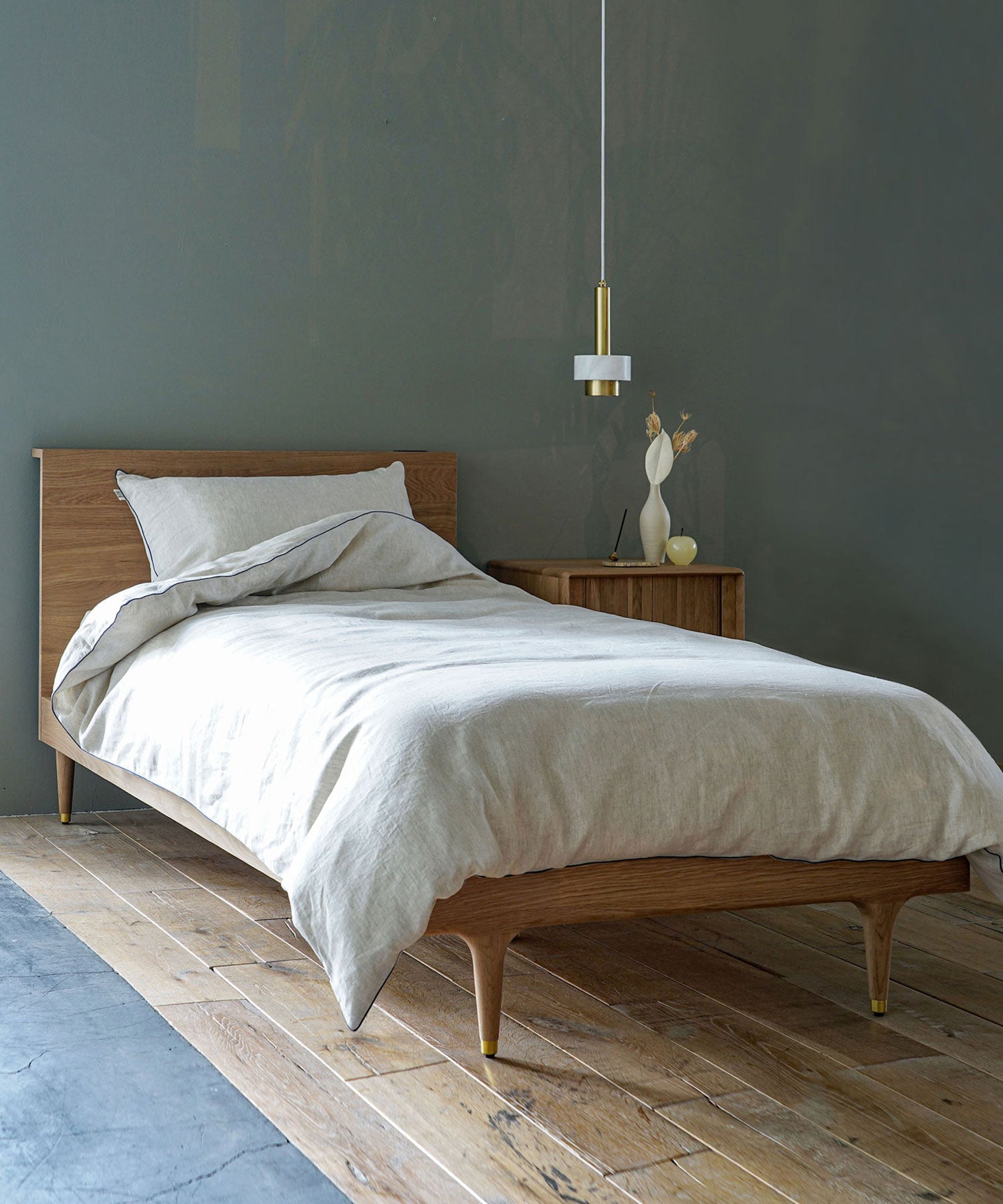 XANDER DESIGNS（サンダーデザイン）JULIE BED FRAME WHITE OAK｜木目 