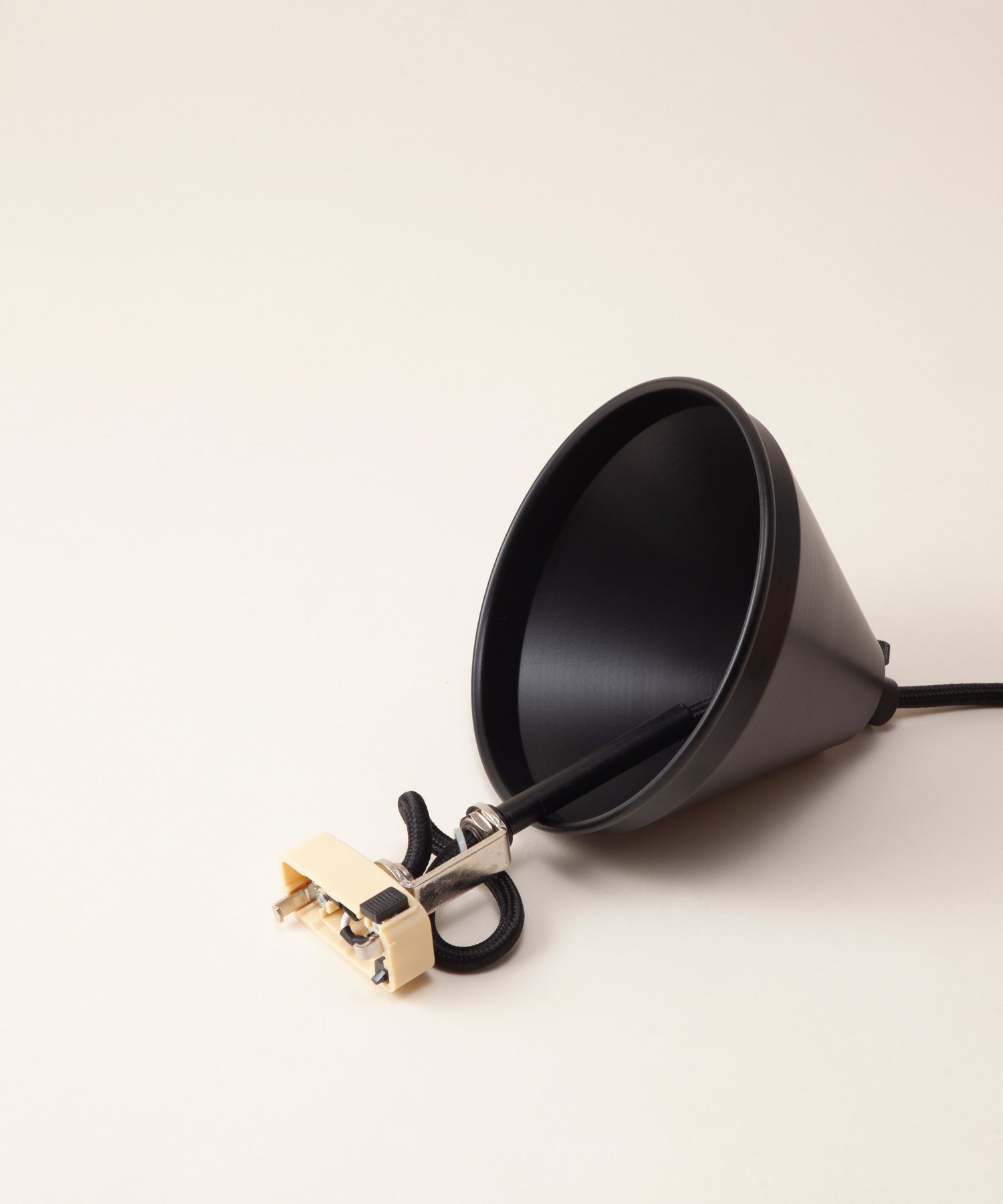 HEMMING PENDANT LAMP
