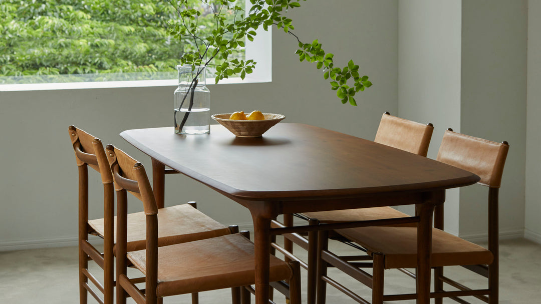 HALO（ハロ）BOSTON DINING TABLE 1800｜ヴィンテージ感あるアルミ製ダイニングテーブル – TIMELESS COMFORT