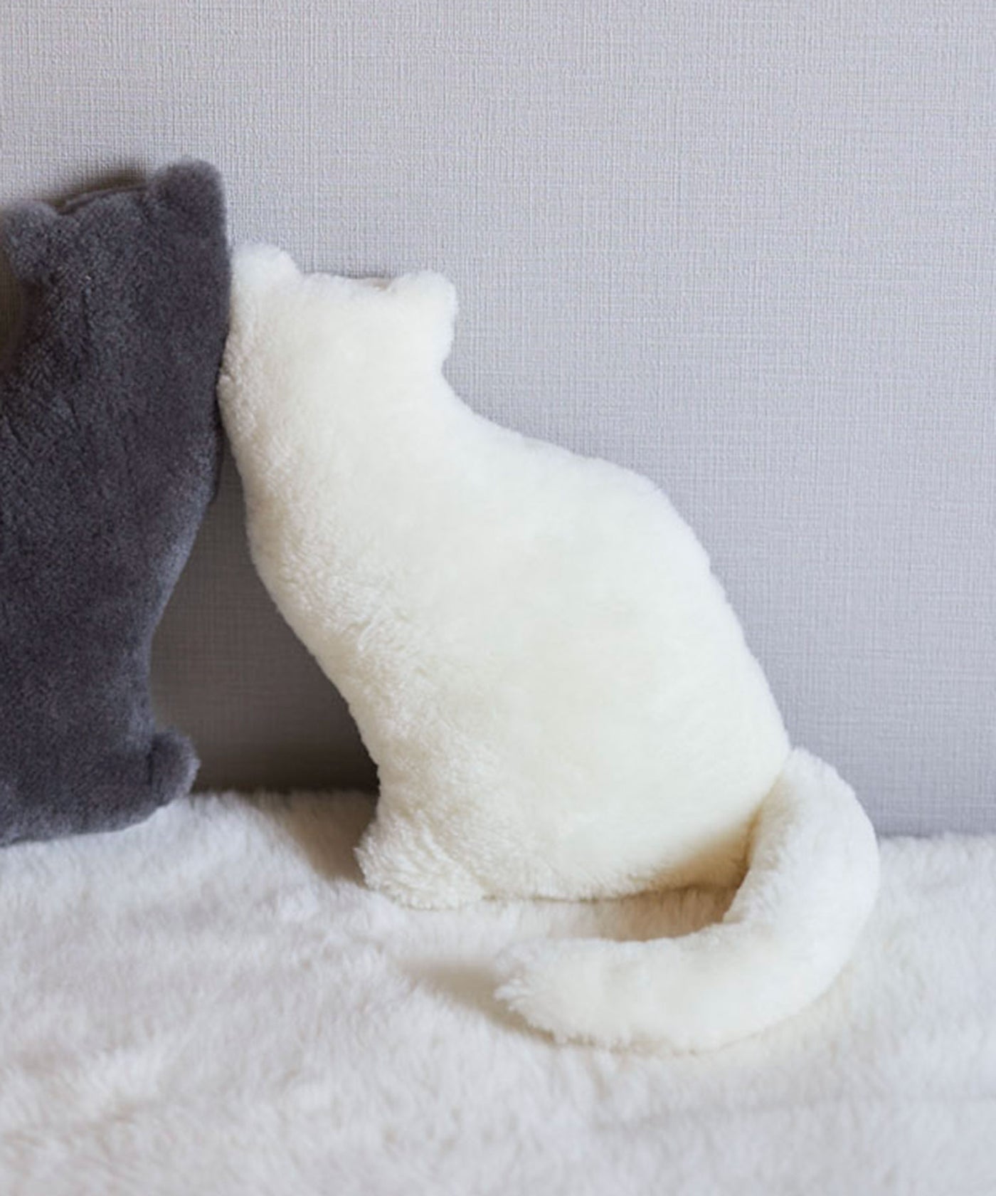 【予約・11月下旬入荷予定】SRNウール 猫クッション