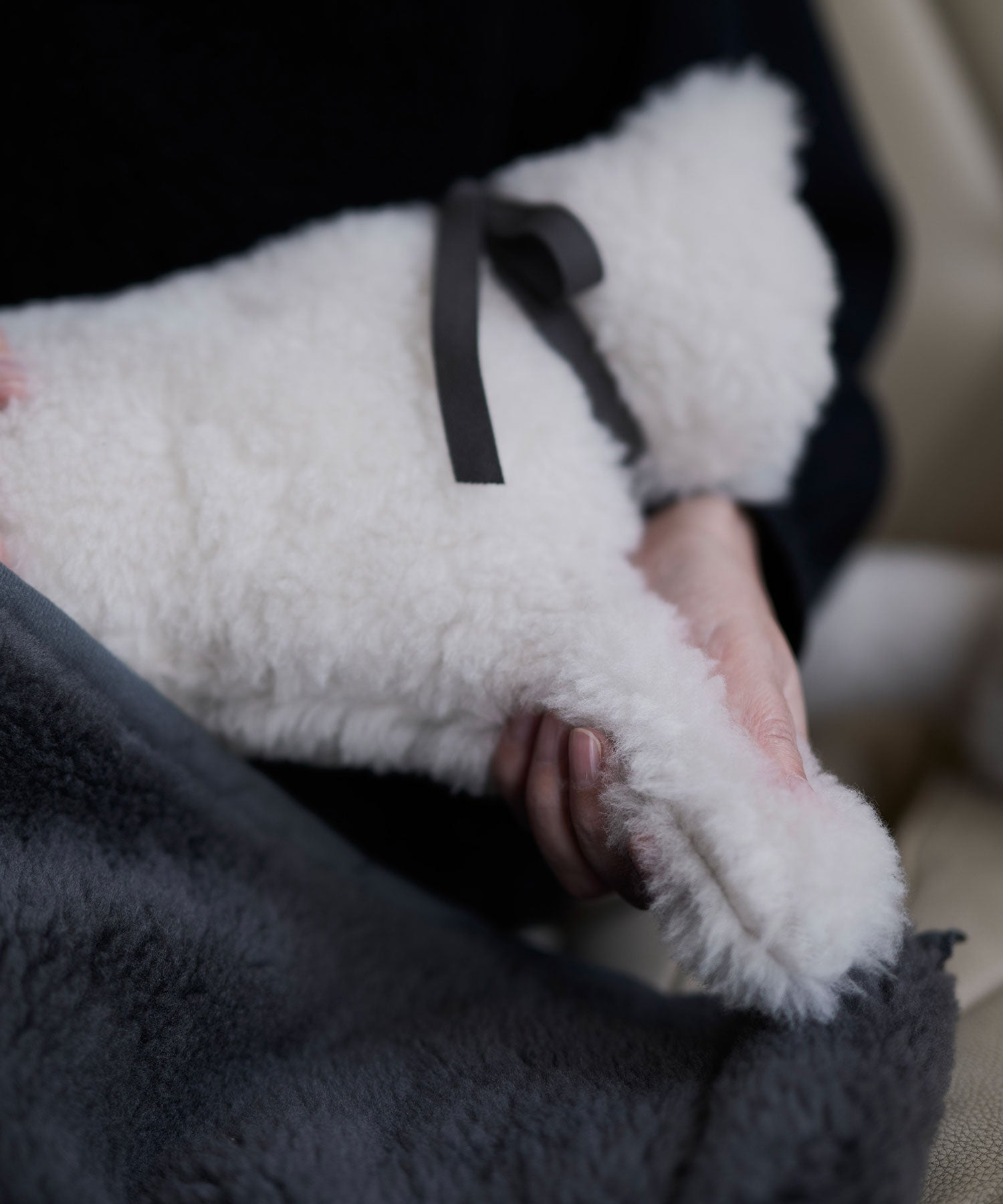 【リニューアル版】SRNウール 猫抱き枕