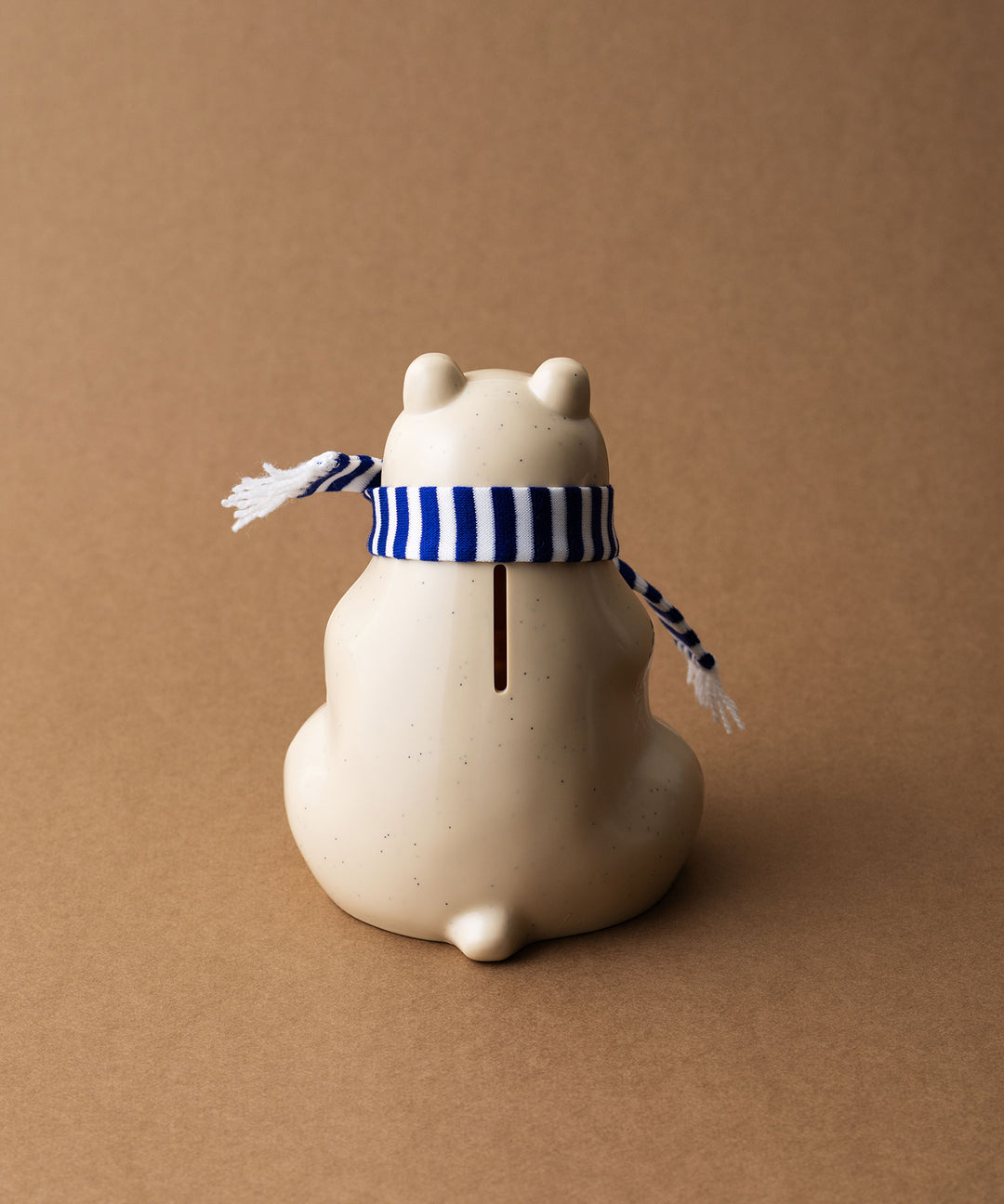 BIOTOPE / シロクマ貯金箱マフラー付 - 北欧生まれの2025年限定モデル