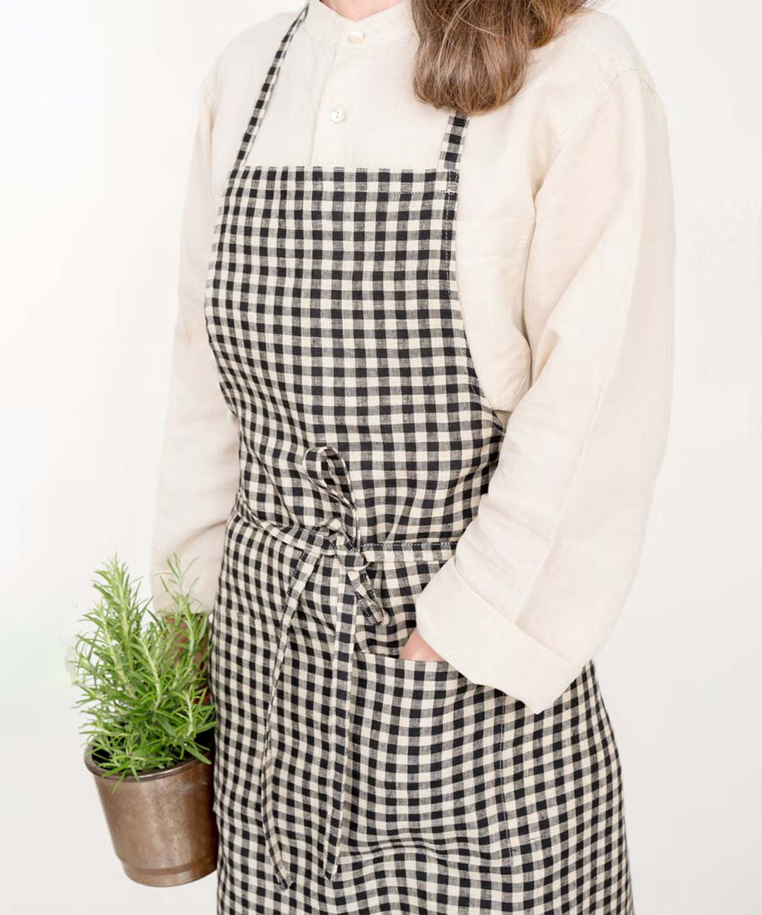 fog linen work リネンフルエプロン｜吸水・速乾性に優れたリトアニア
