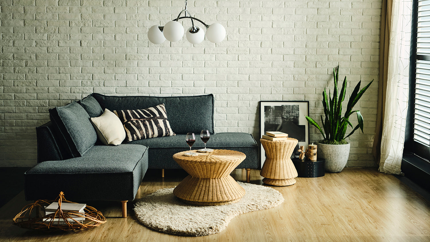 自然と人が集まる、フレキシブルなソファecruxe TOFUSOFA – TIMELESS