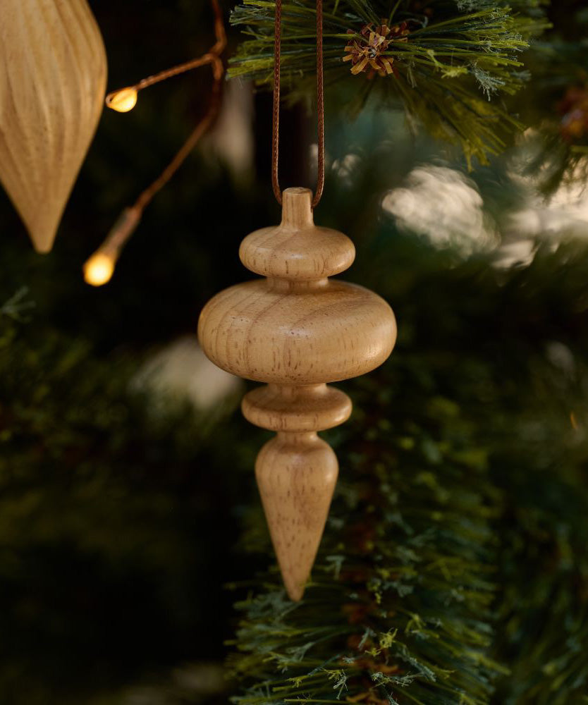 クラシックな木のオーナメント フルーティングドロップ