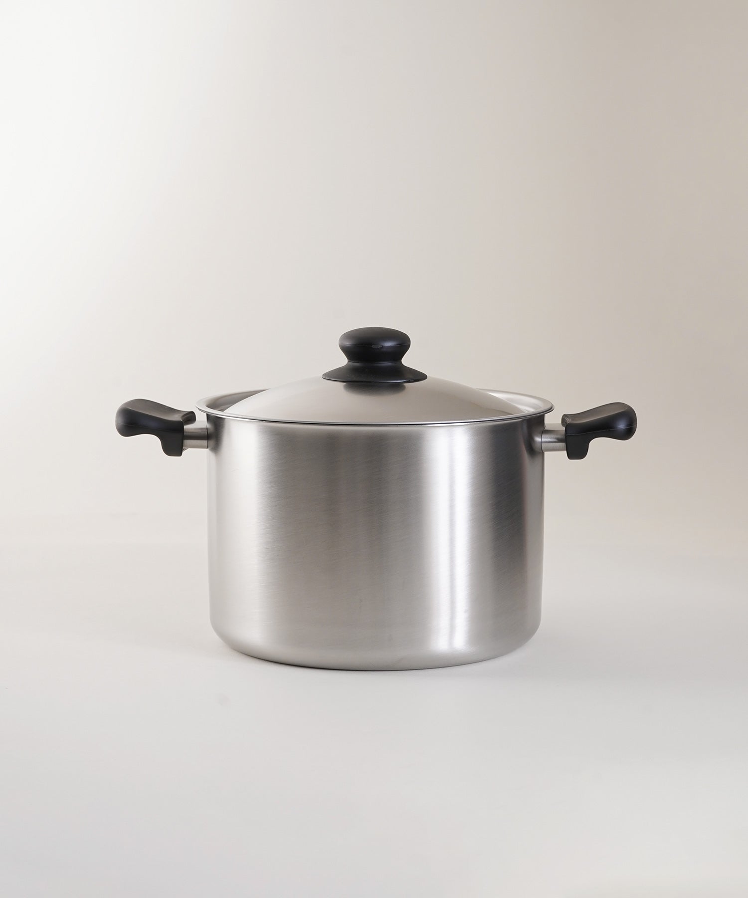 柳宗理 / 両手深型鍋 22cm ステンレス 両手深型鍋 22cm – TIMELESS COMFORT