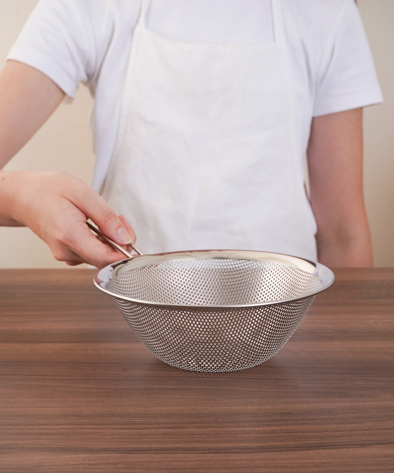 ステンレス手付きパンチングストレーナー