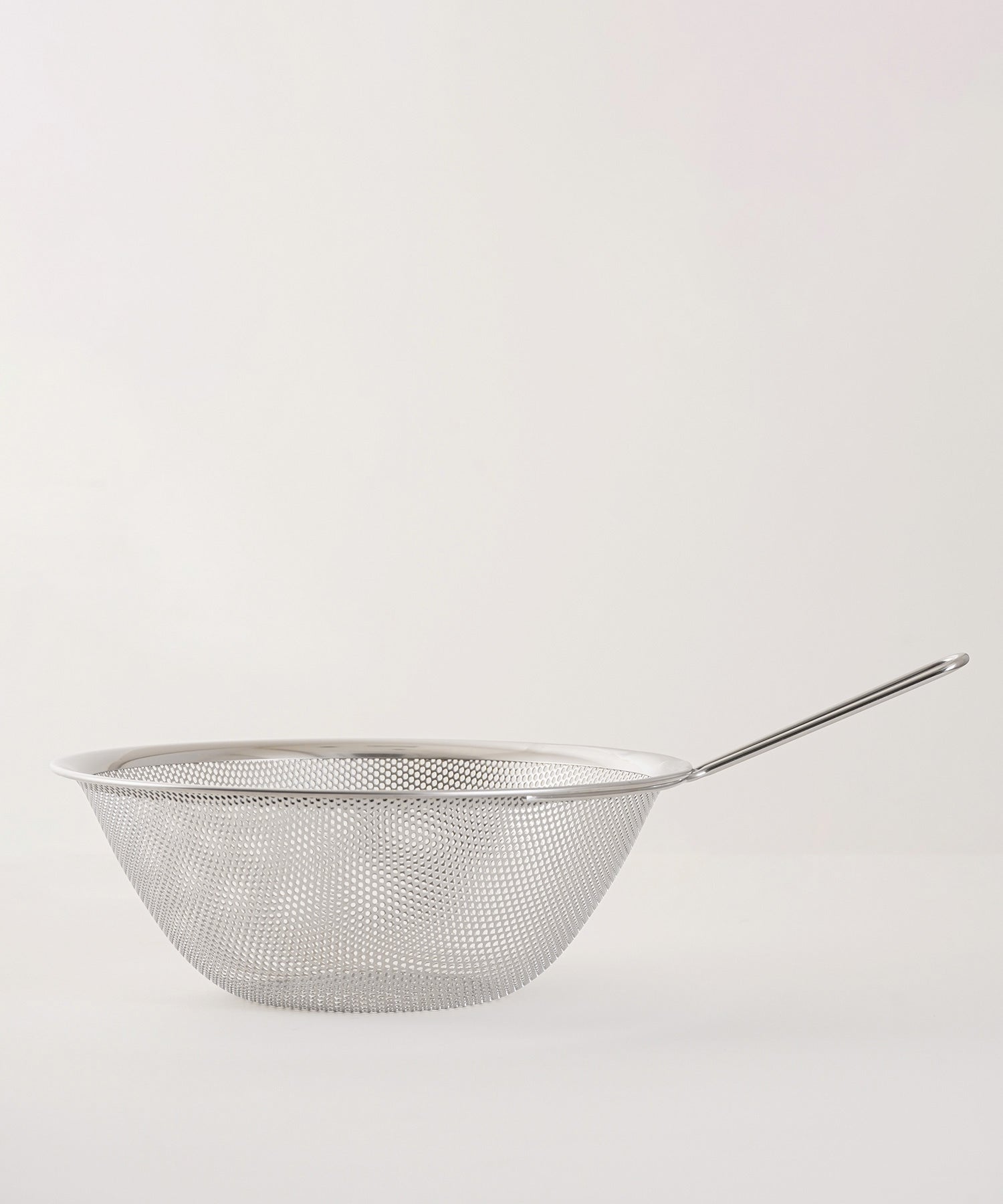 ステンレス手付きパンチングストレーナー