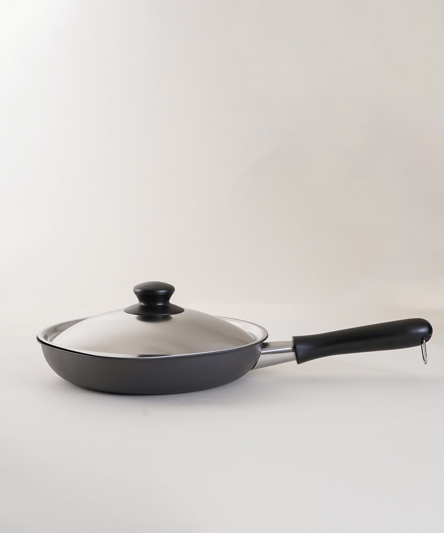 ダブルファイバーライン窒化加工フライパン 蓋付き