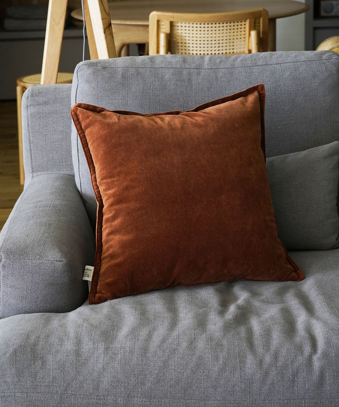 ビンテージベルベット クッションカバー - 上品なつや感と柔らかな