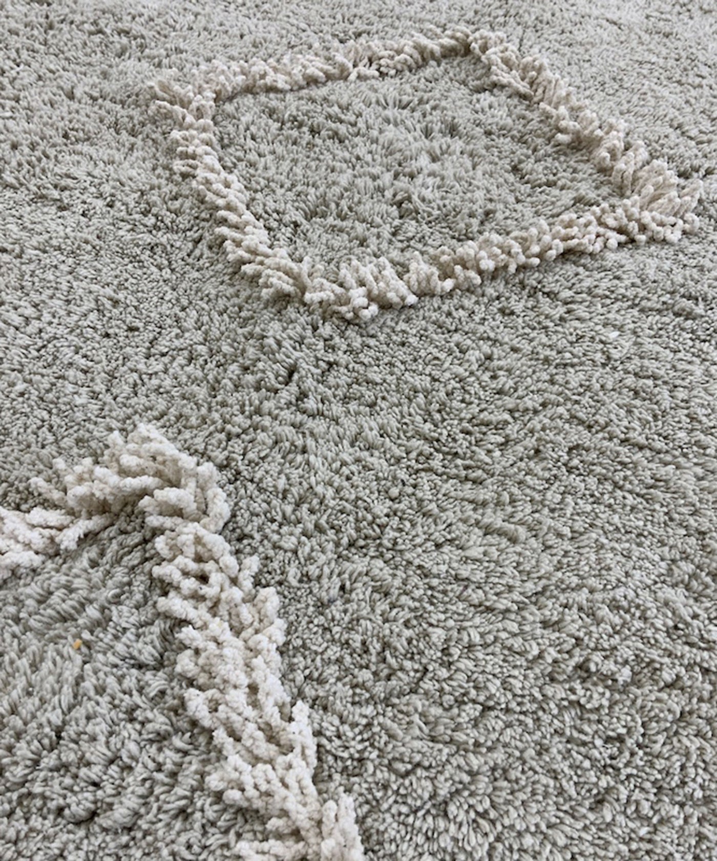 GEMMA RUG 1400×2000mm