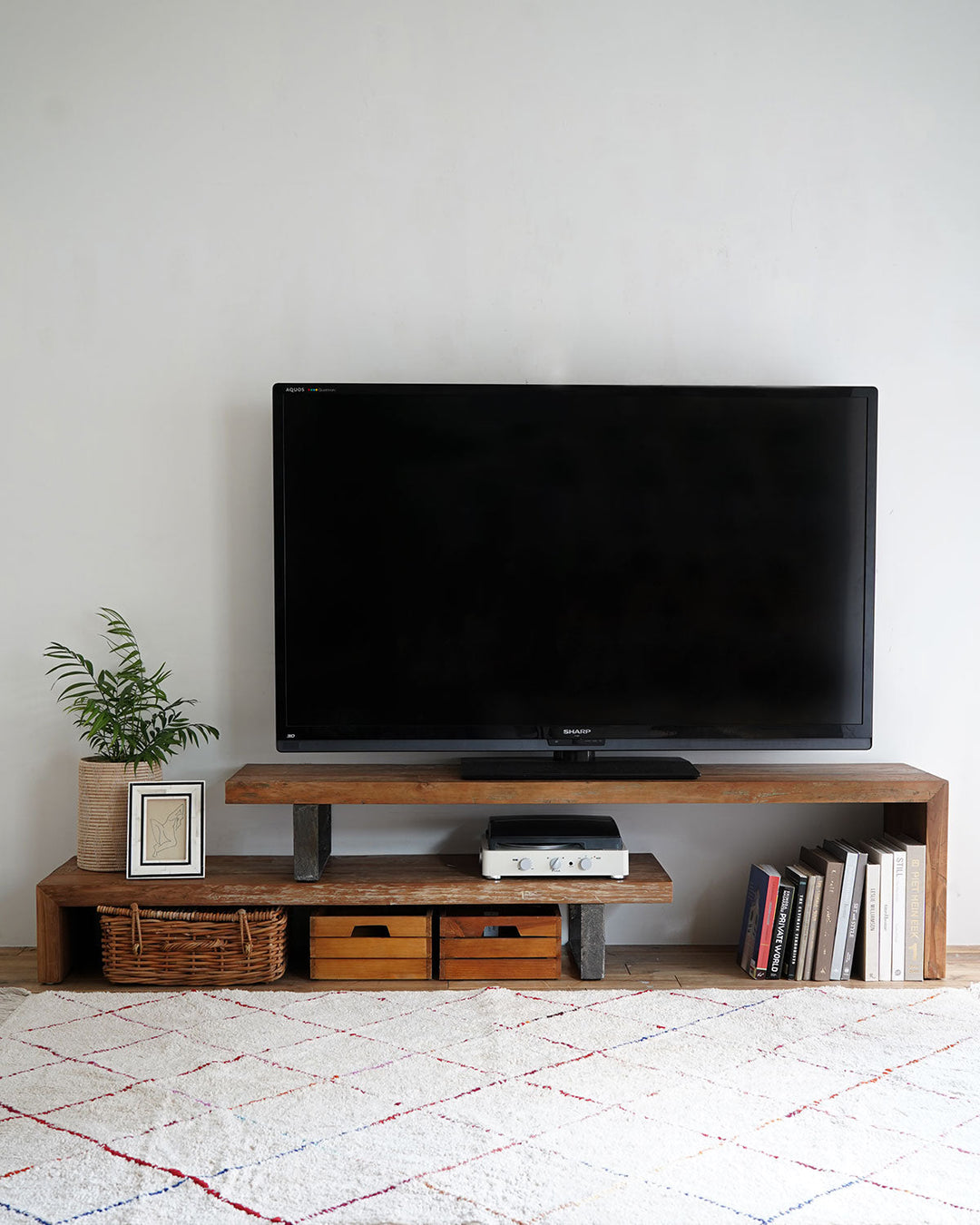 セール割引】EXTENDABLE TV DRESSER S – TIMELESS COMFORT