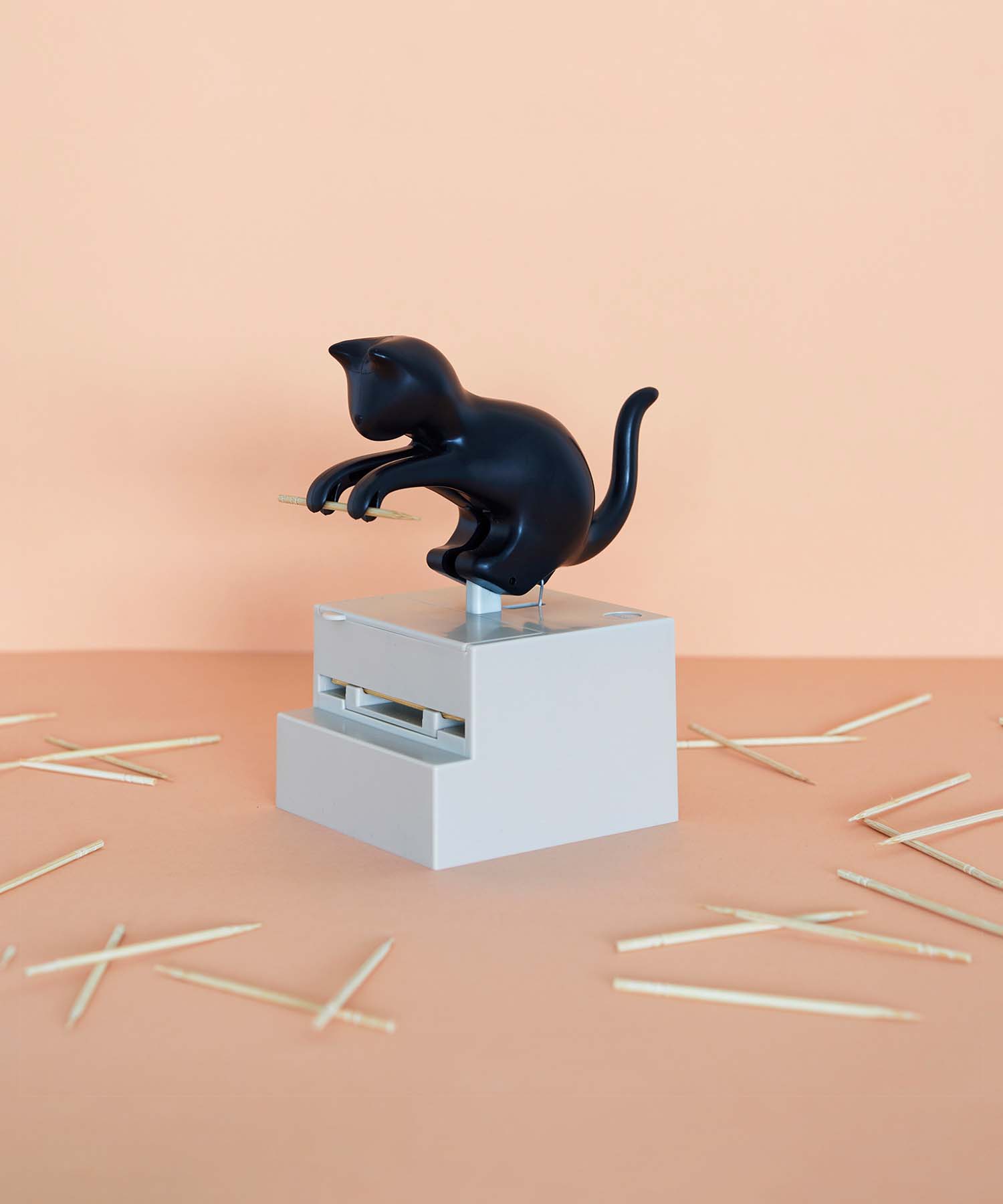 balvi トゥースピックアップホルダー キャット