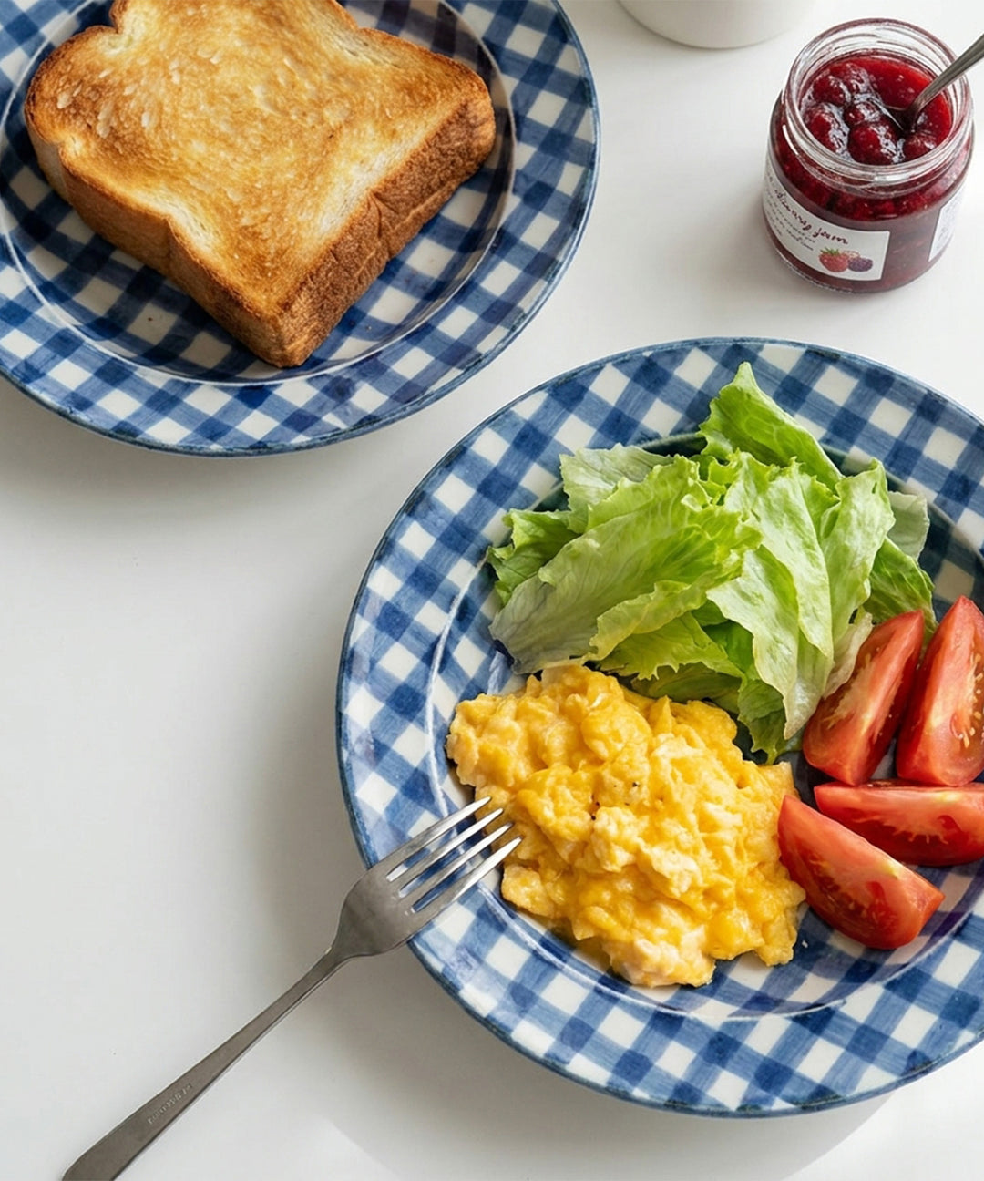 ブルーチェック プレート｜深さがあって使いやすい手描きの和食器