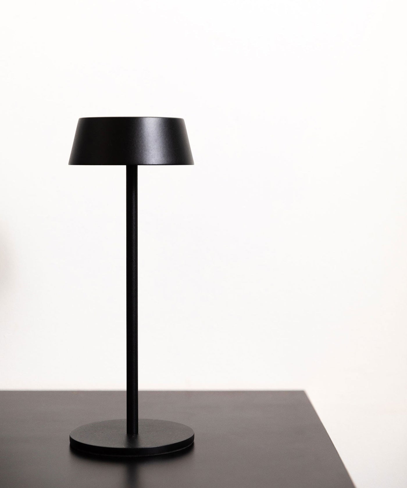 【SELECT】OLIKA CORDLESS LED TABLE LIGHT