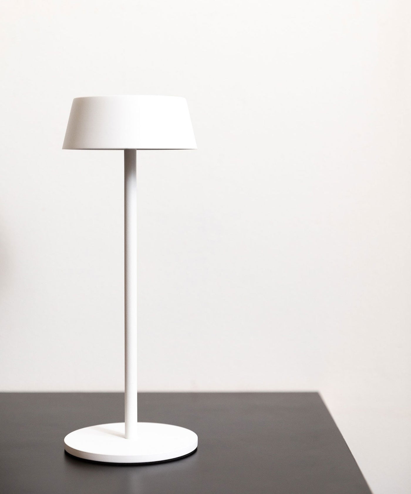 【SELECT】OLIKA CORDLESS LED TABLE LIGHT