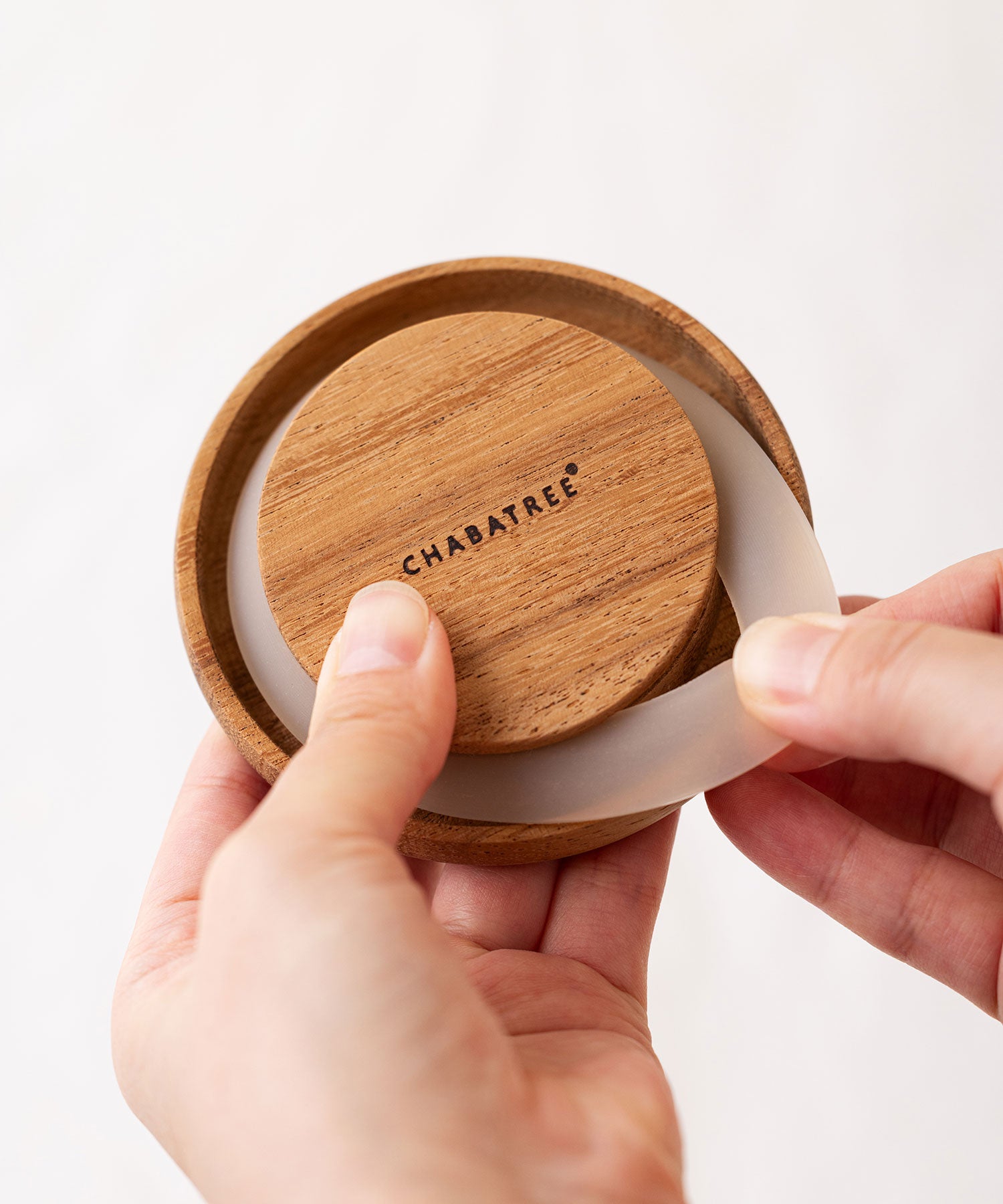 シリコーンゴムは取り外し可能です。