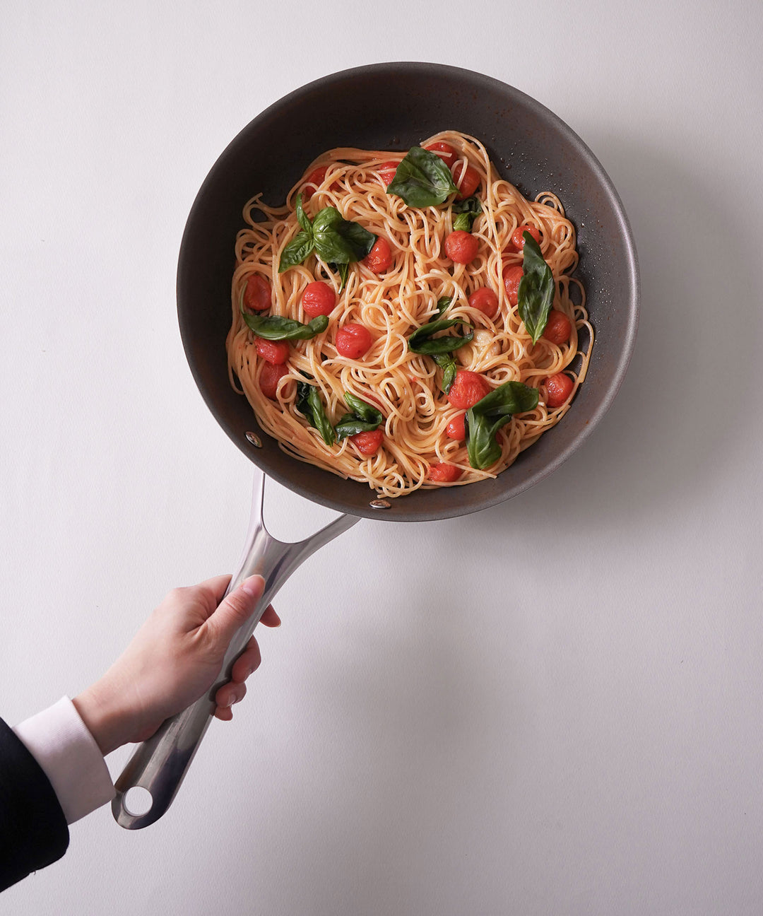 CORELLE（コレール）IH対応フライパン - 耐久性とノンスティック性を