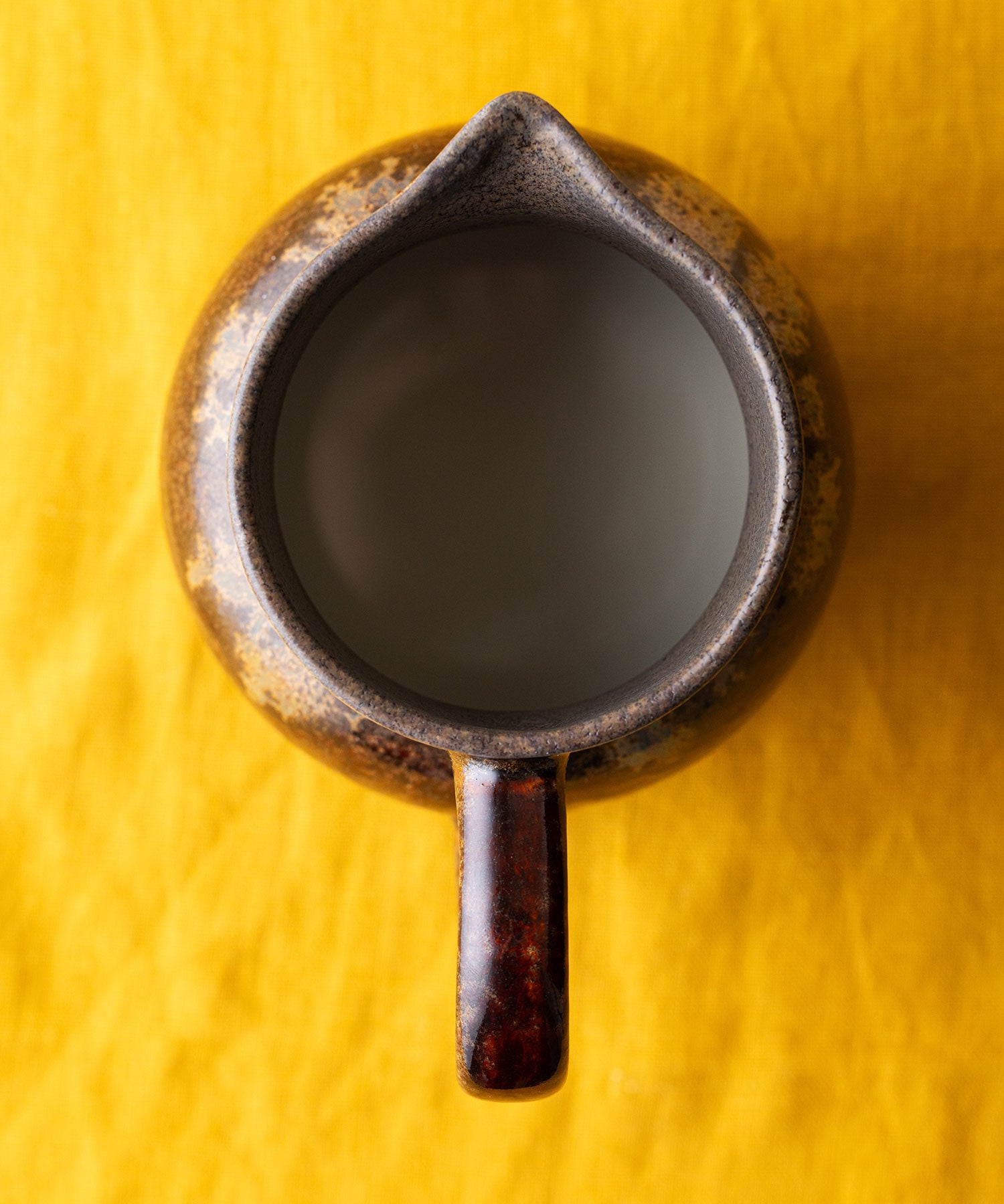 ポタリー ピッチャー