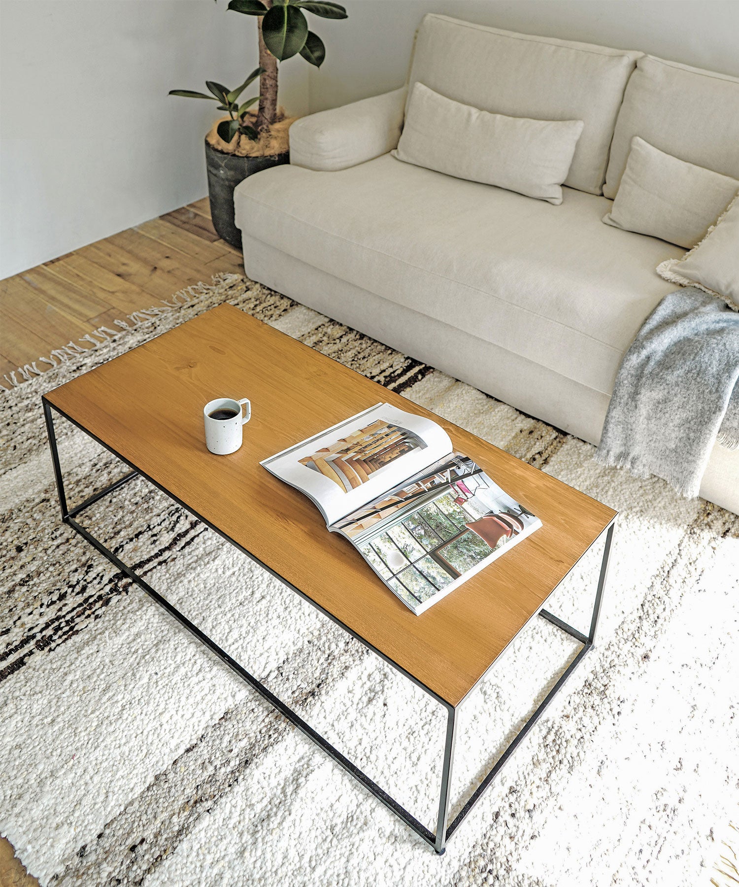 ONE TWO COFFEE TABLE