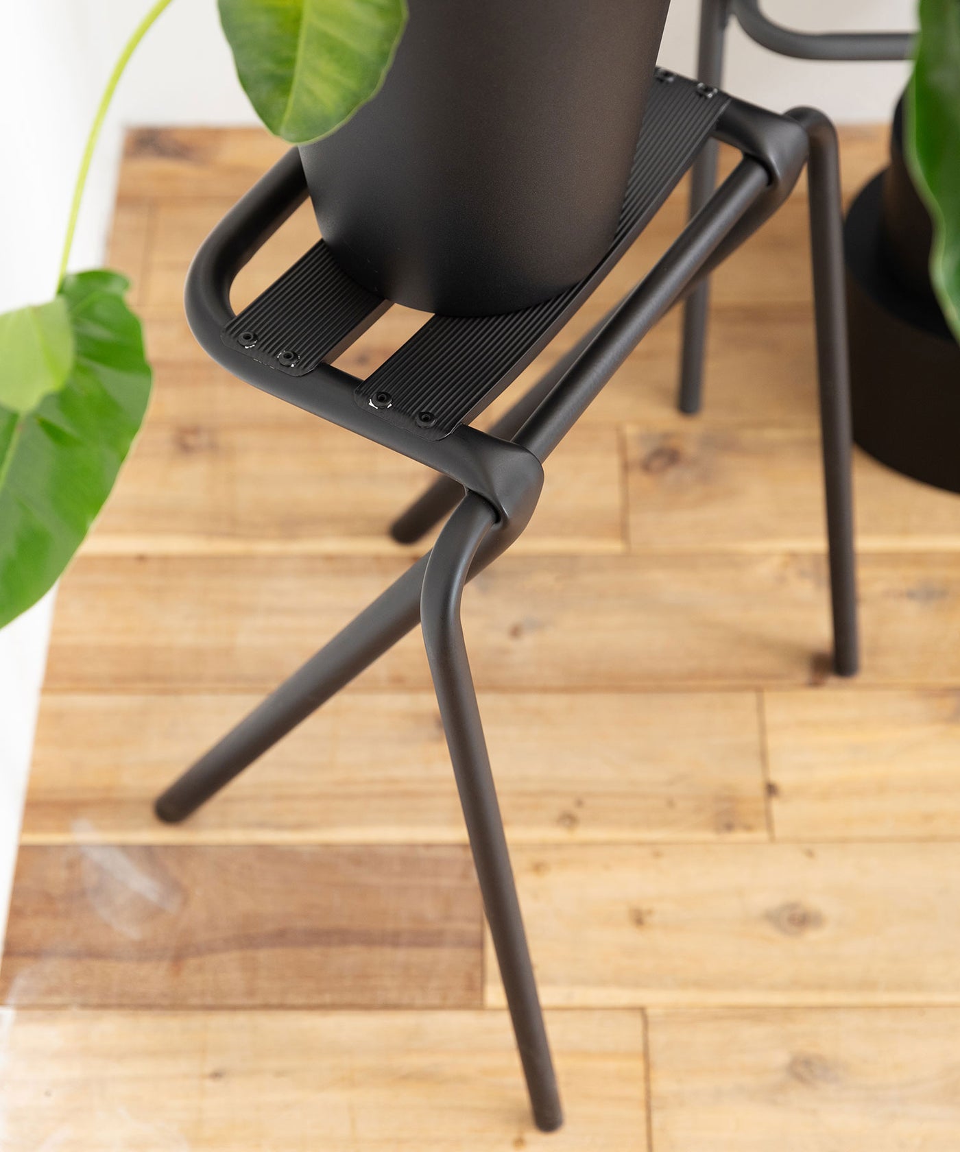 【DUENDE（デュエンデ）】BENT STOOL