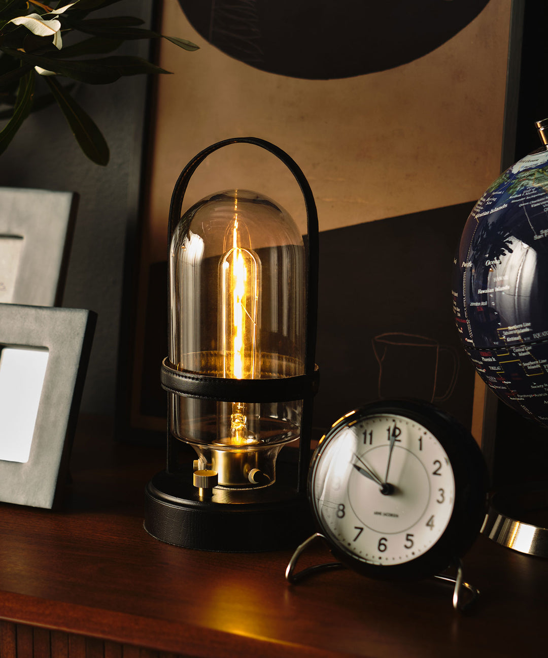 ecruxe（エクリュクス）CYLIN PORTABLE LAMP｜シンプルで個性的な