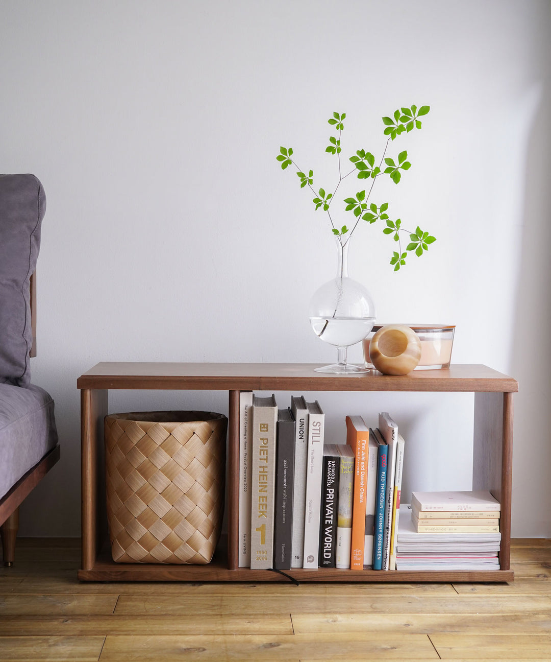 e House ビデオテープ20本セット コルクボックス付き ecruxe（エクリュクス）EPI BOX TABLE WALNUT｜シンプルで使い勝手の