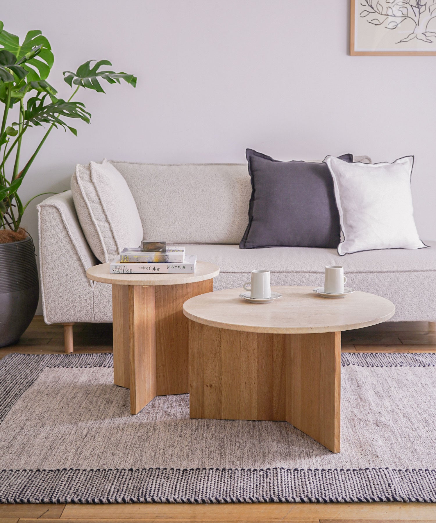 AMICA ROUND SIDE TABLE