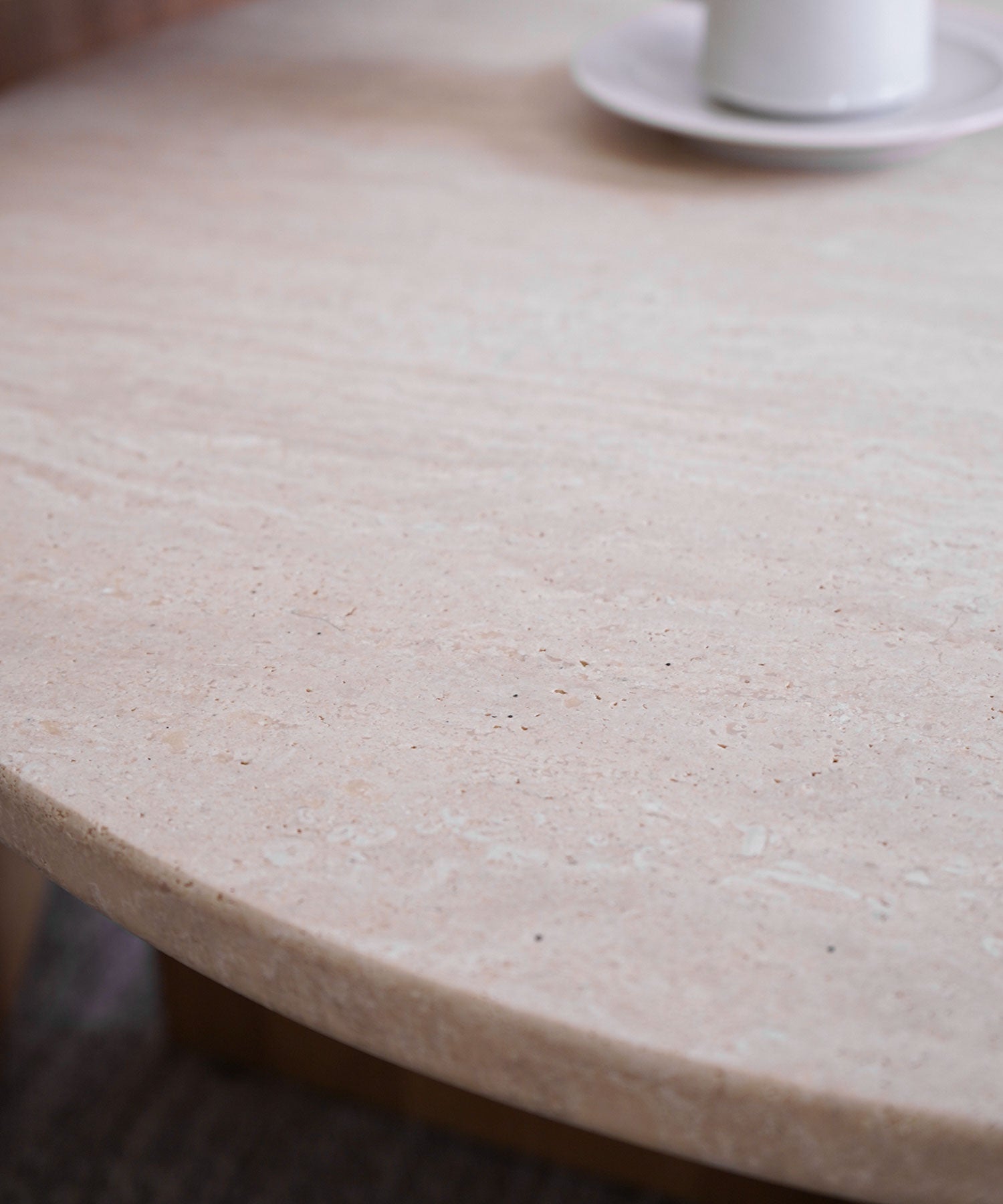 AMICA ROUND COFFEE TABLE