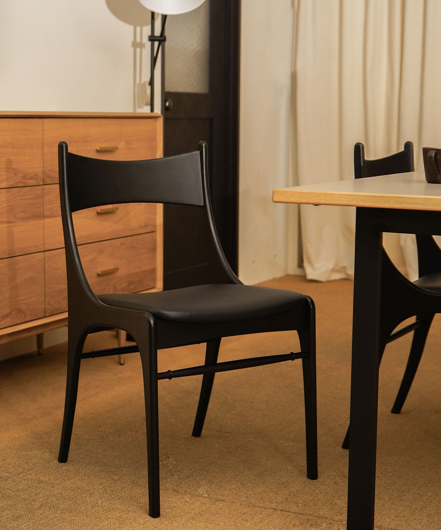 【予約・1月上旬入荷予定】BELTA CHAIR BLACK