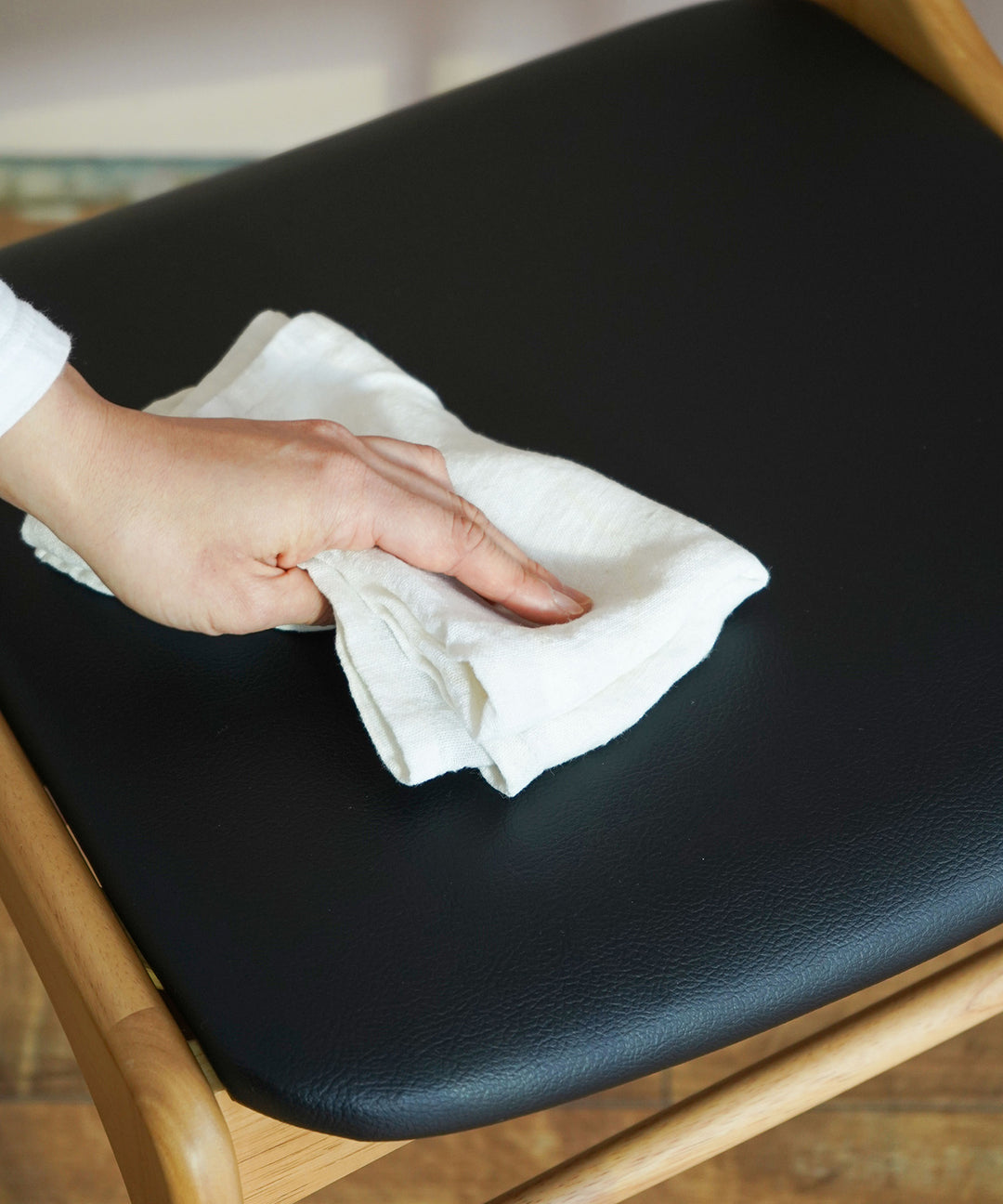 ecruxe（エクリュクス）CARINA CHAIR NATURAL - 可愛さと機能性を