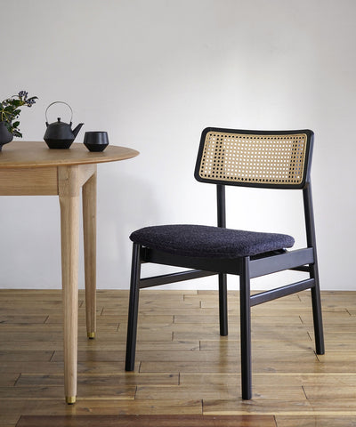【予約・1月上旬入荷予定】CARINA CHAIR BLACK