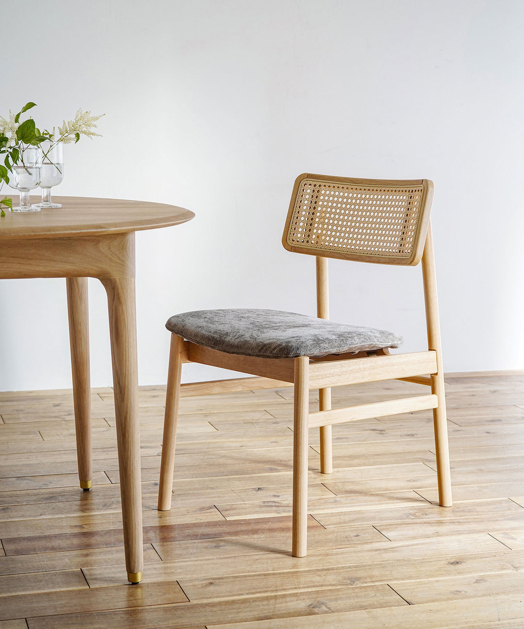 ecruxe（エクリュクス）CARINA CHAIR NATURAL - 可愛さと機能性