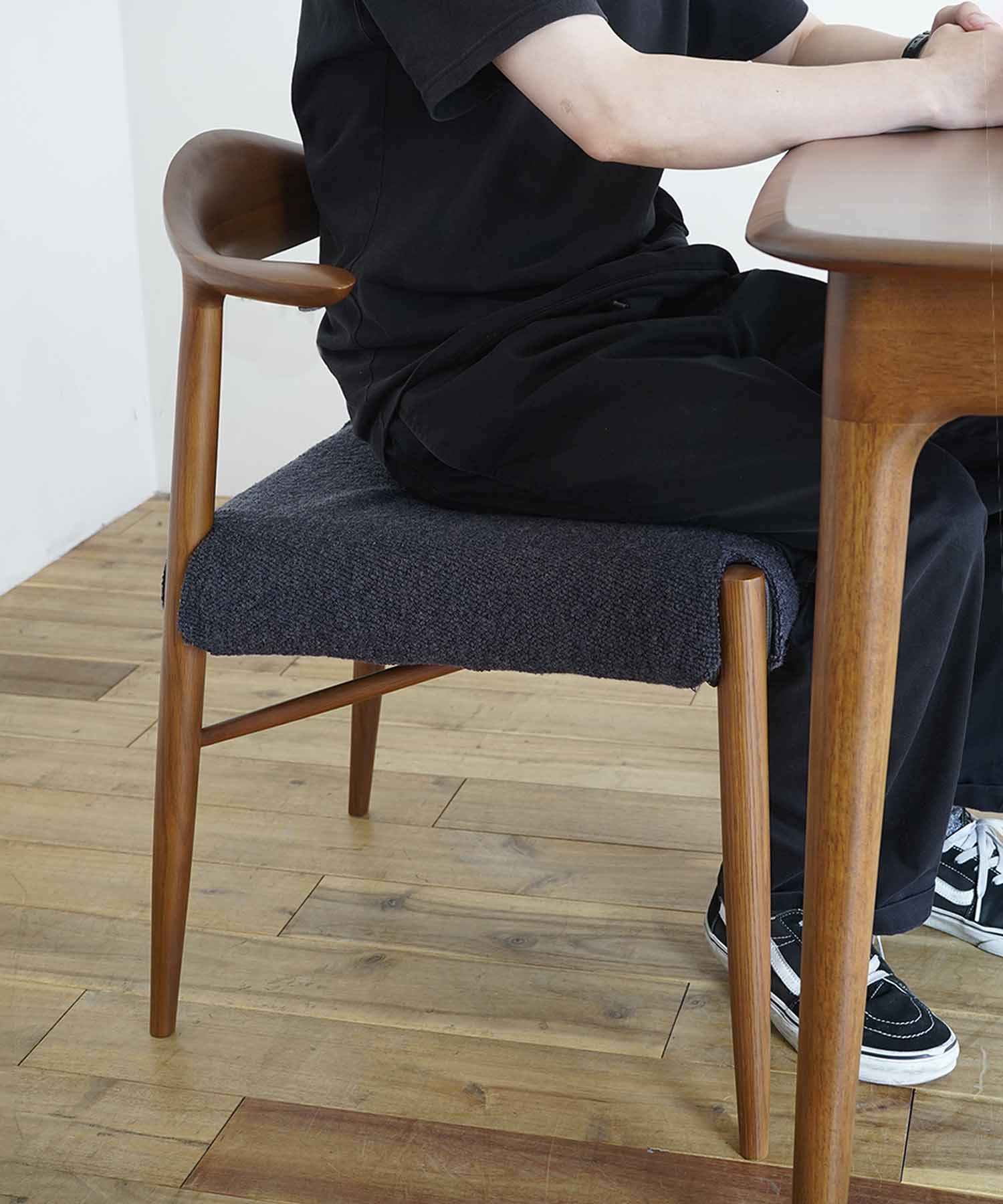 【予約商品・9月下旬入荷予定】CURUBU CHAIR BROWN