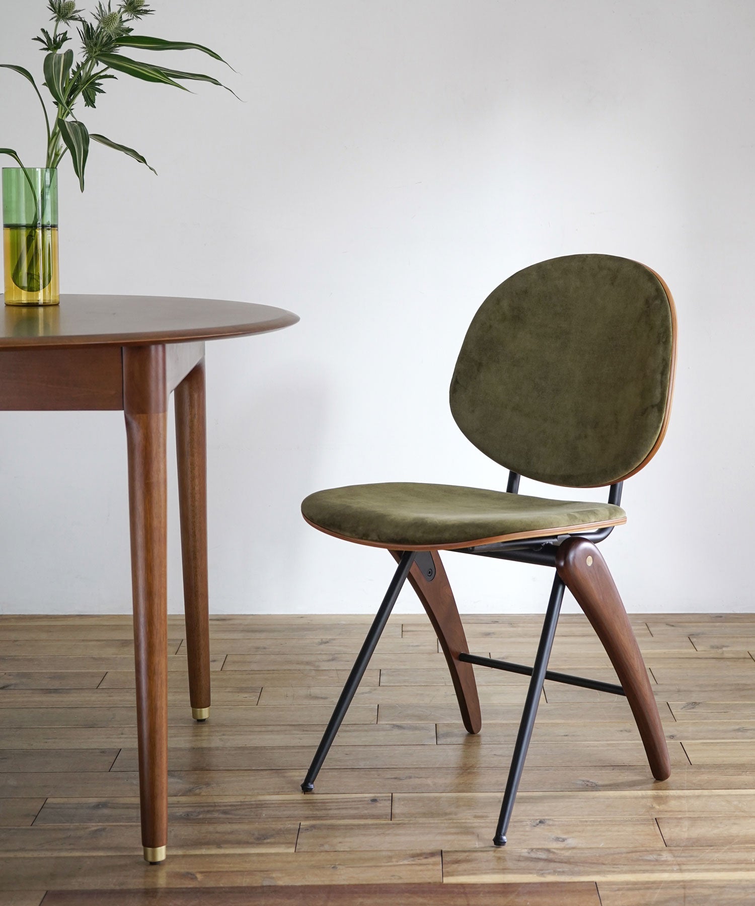 【予約・1月上旬入荷予定】DUO CHAIR BROWN