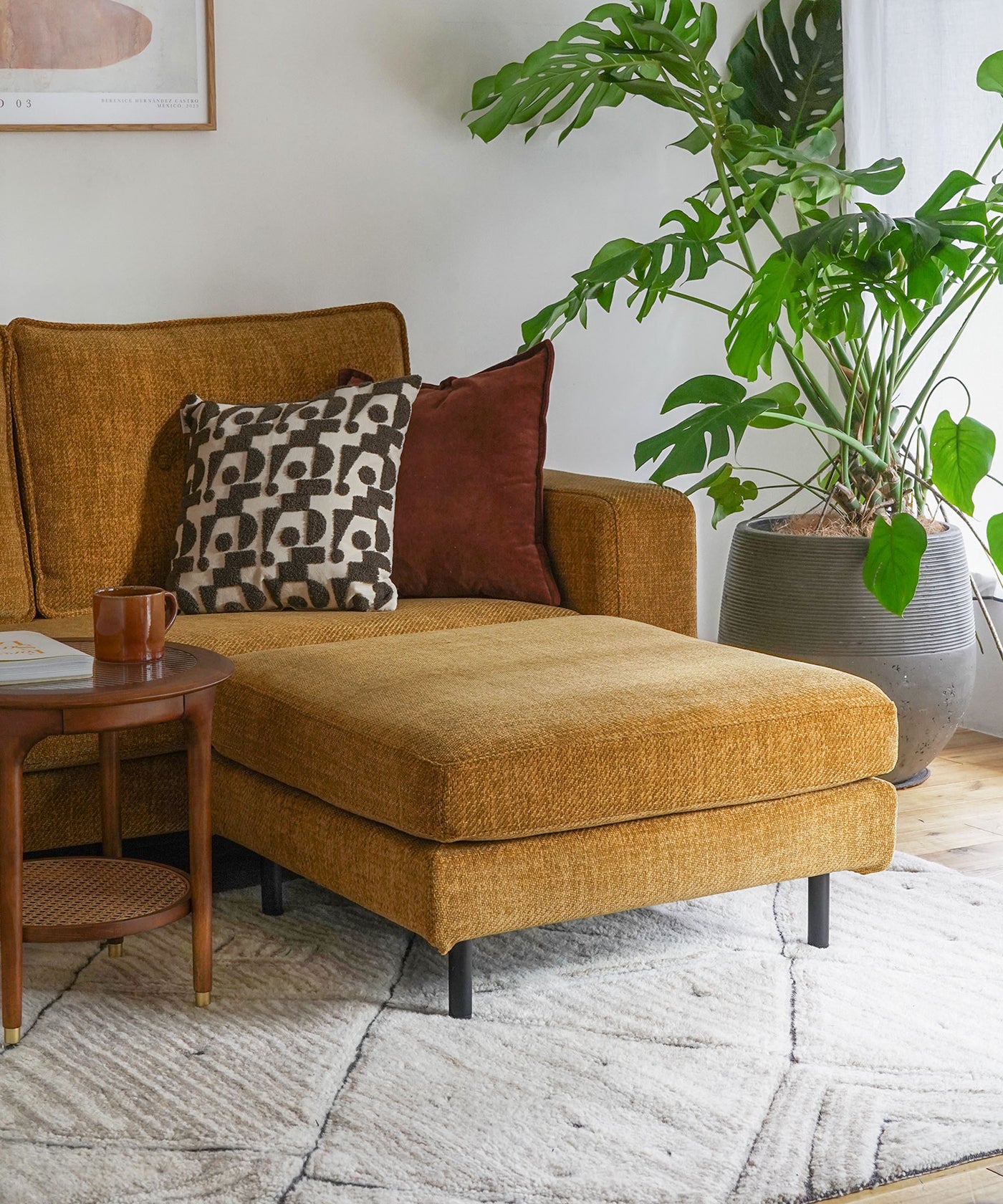 【予約・1月上旬入荷予定】DUO OTTOMAN