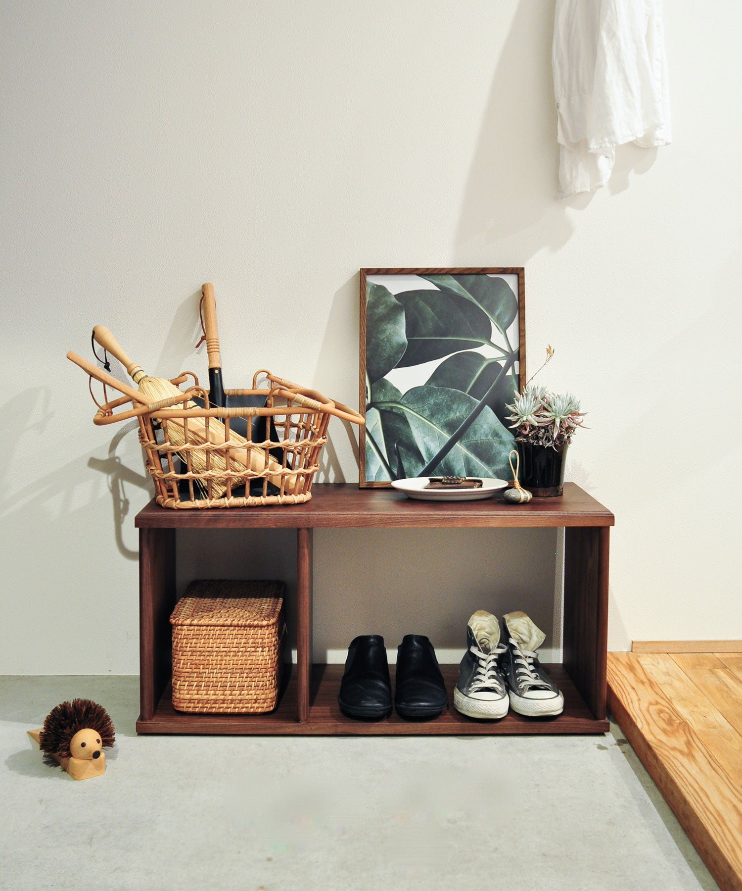 EPI BOX TABLE WALNUT