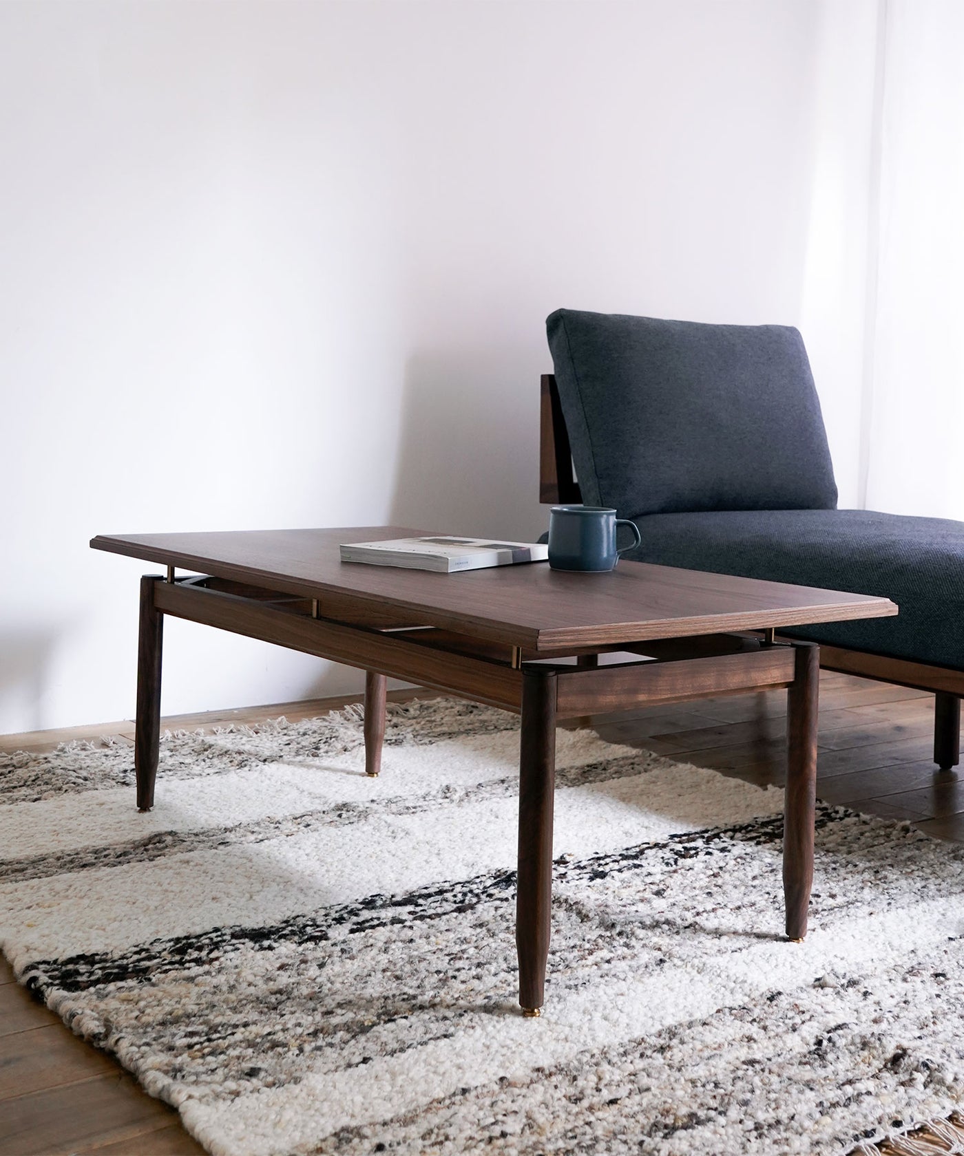 EPI COFFEE TABLE  WALNUT