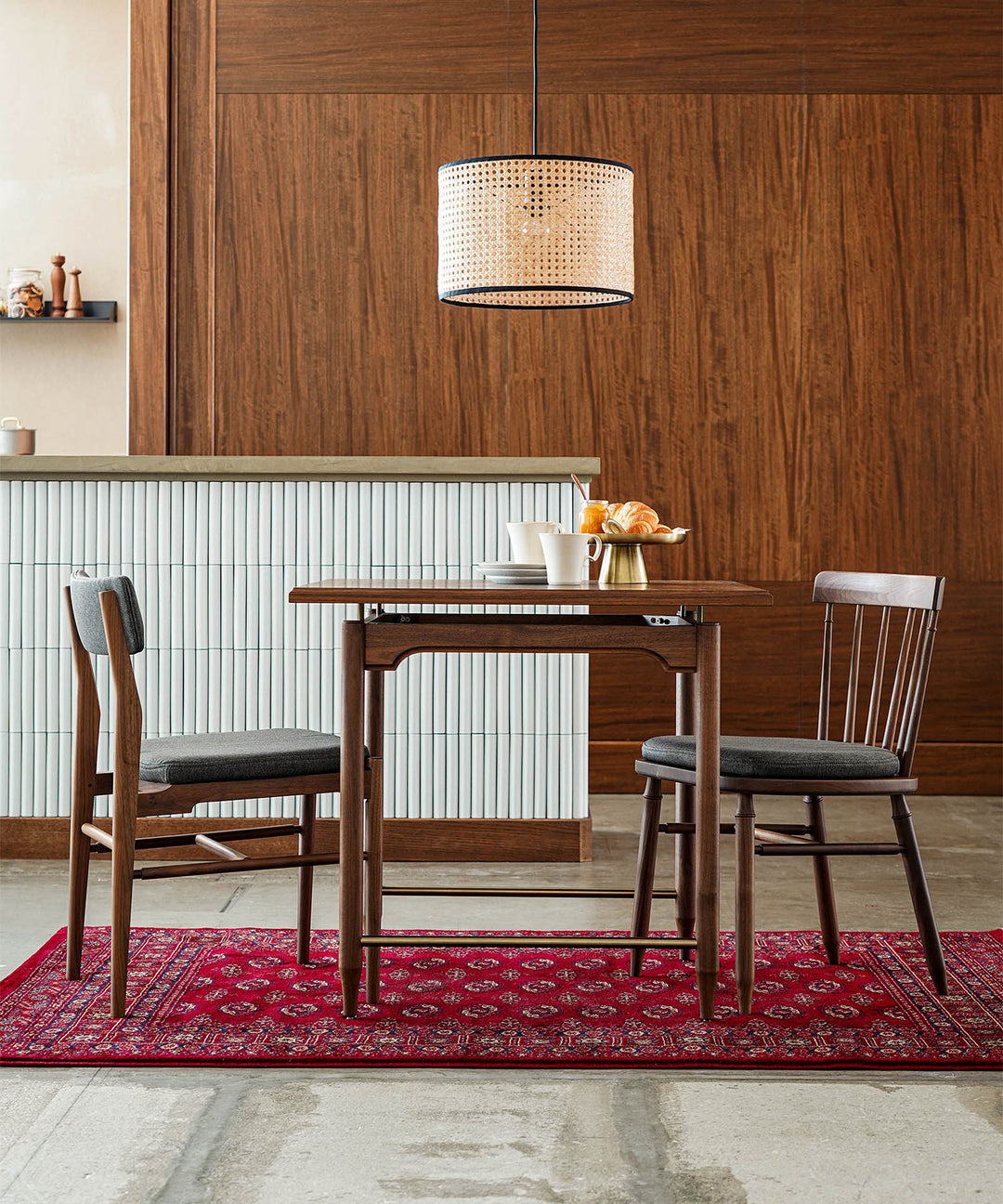 ヴィンテージチェア ecruxe（エクリュクス）EPI CHAIR WALNUT｜伝統的なウィンザーチェアを