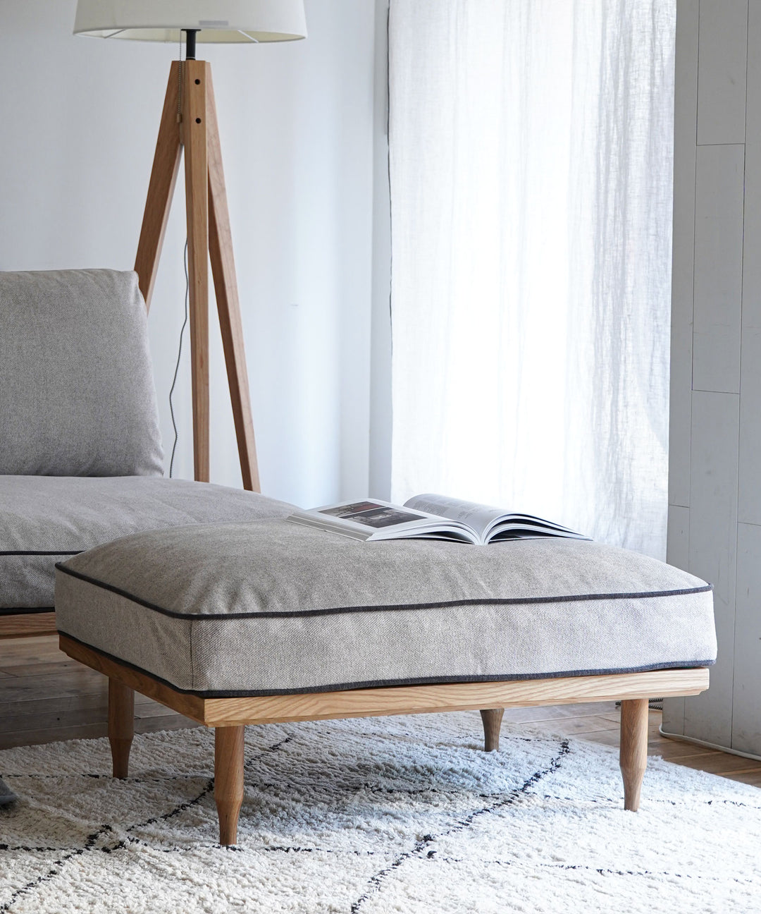 ecruxe（エクリュクス）EPI OTTOMAN OAK｜ゆったりサイズのオットマン