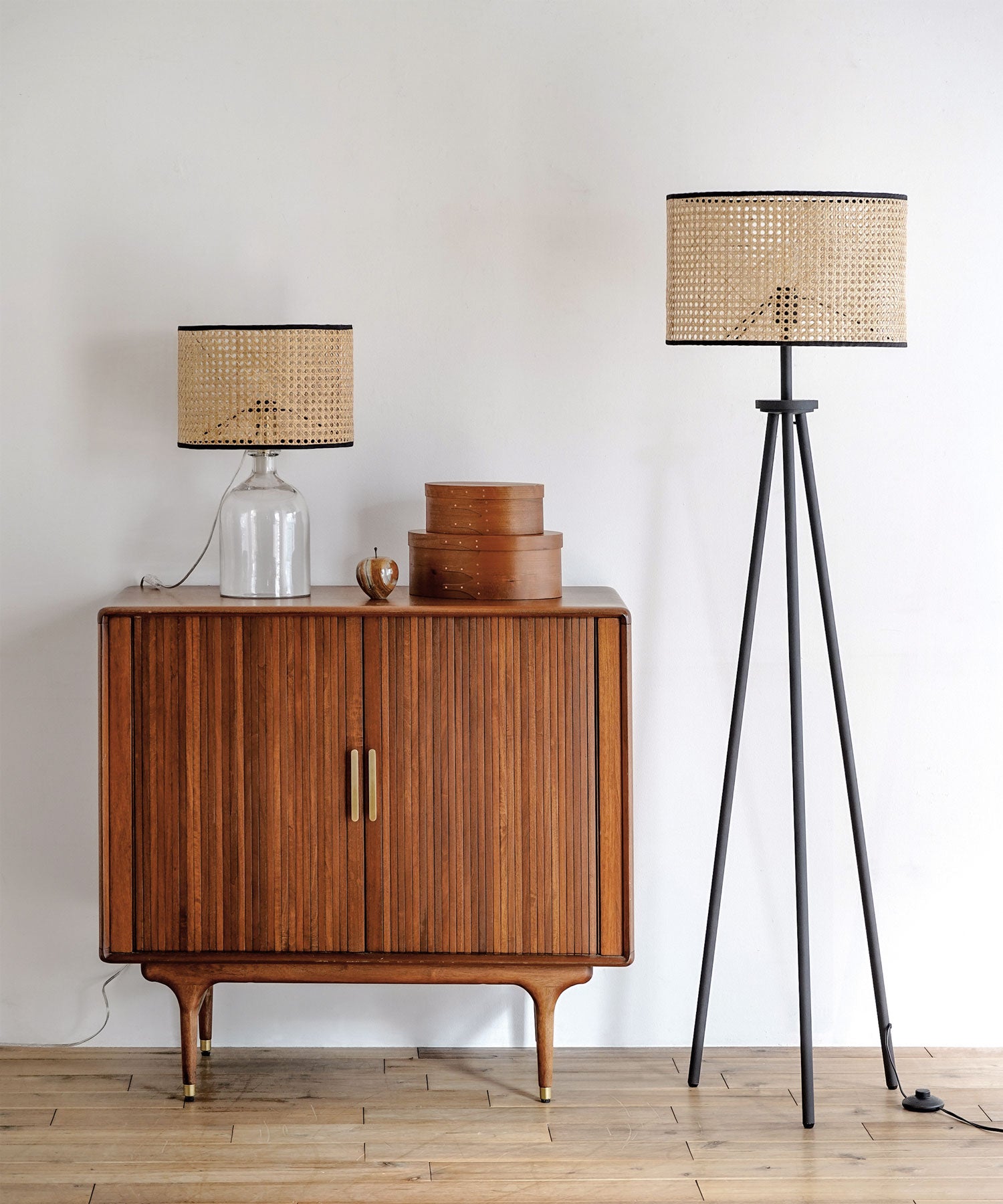 HEMMING FLOOR LAMP