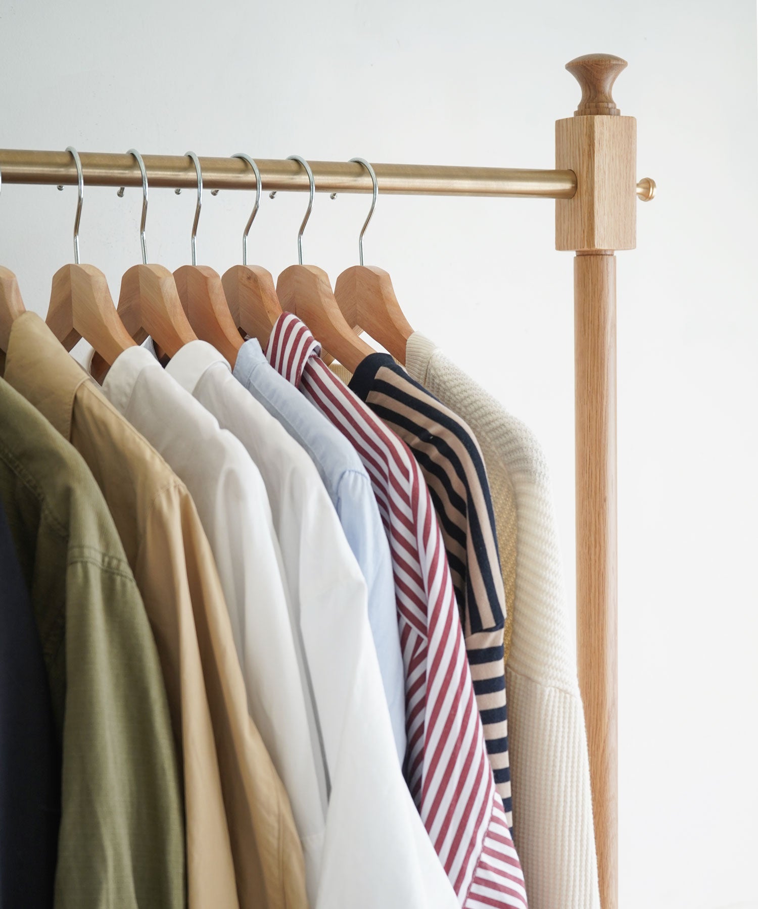 LIEN COAT HANGER RACK OAK