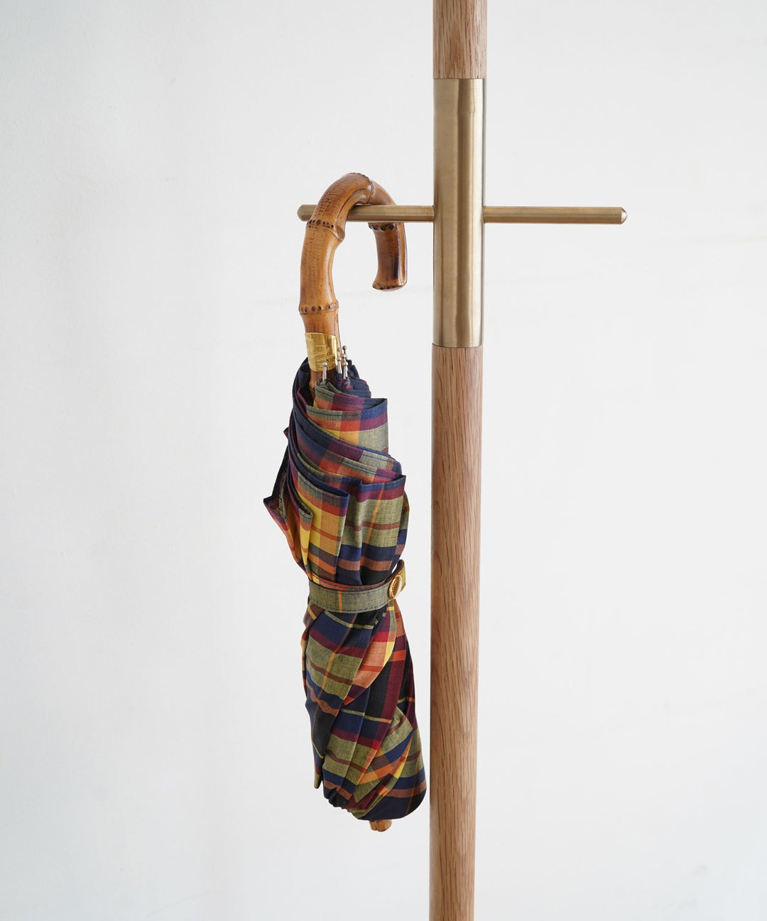ecruxe（エクリュクス）LIEN COAT TREE OAK｜こだわりのデザインと機能
