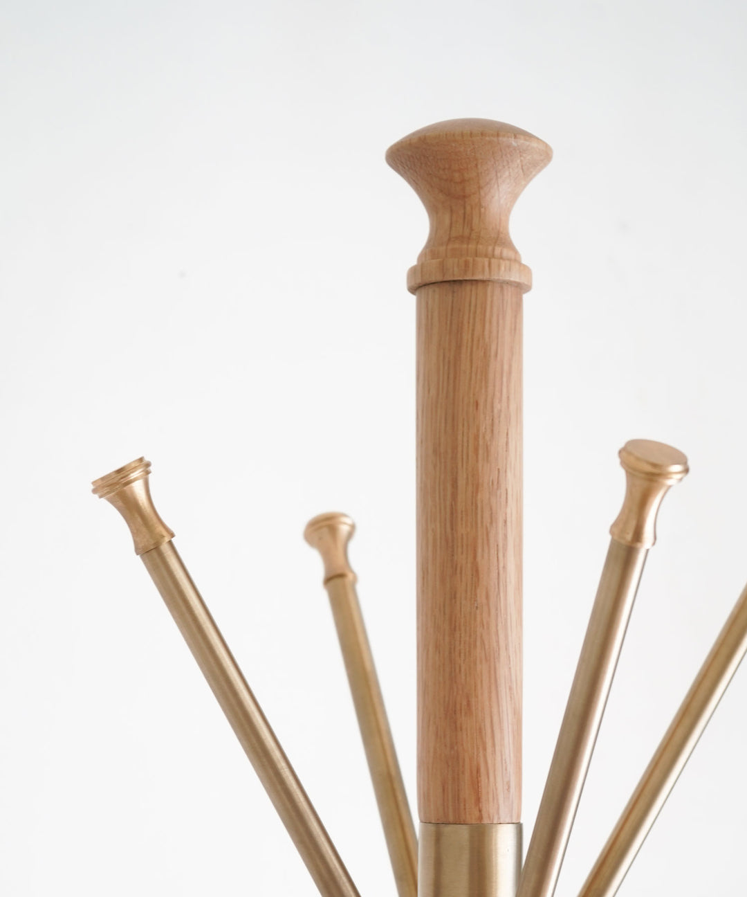 ecruxe（エクリュクス）LIEN COAT TREE OAK｜こだわりのデザインと機能