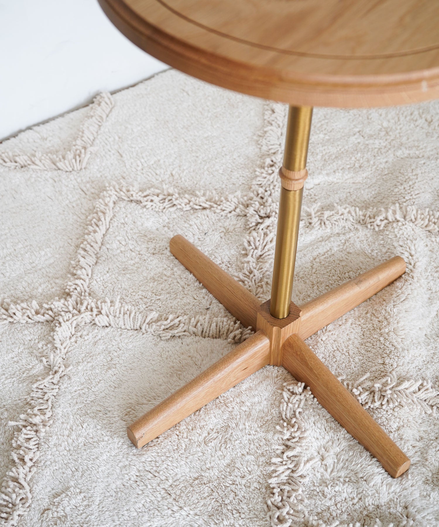 LIEN ROUND SIDE TABLE OAK