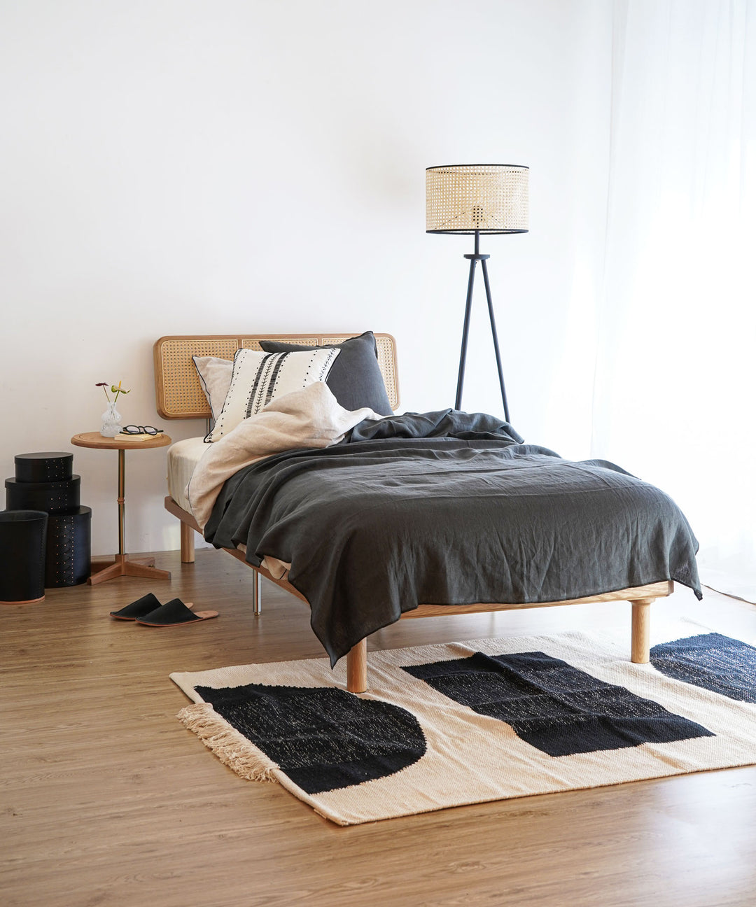 エクリュクス / ecruxe ラル シングル ベッドフレーム オーク