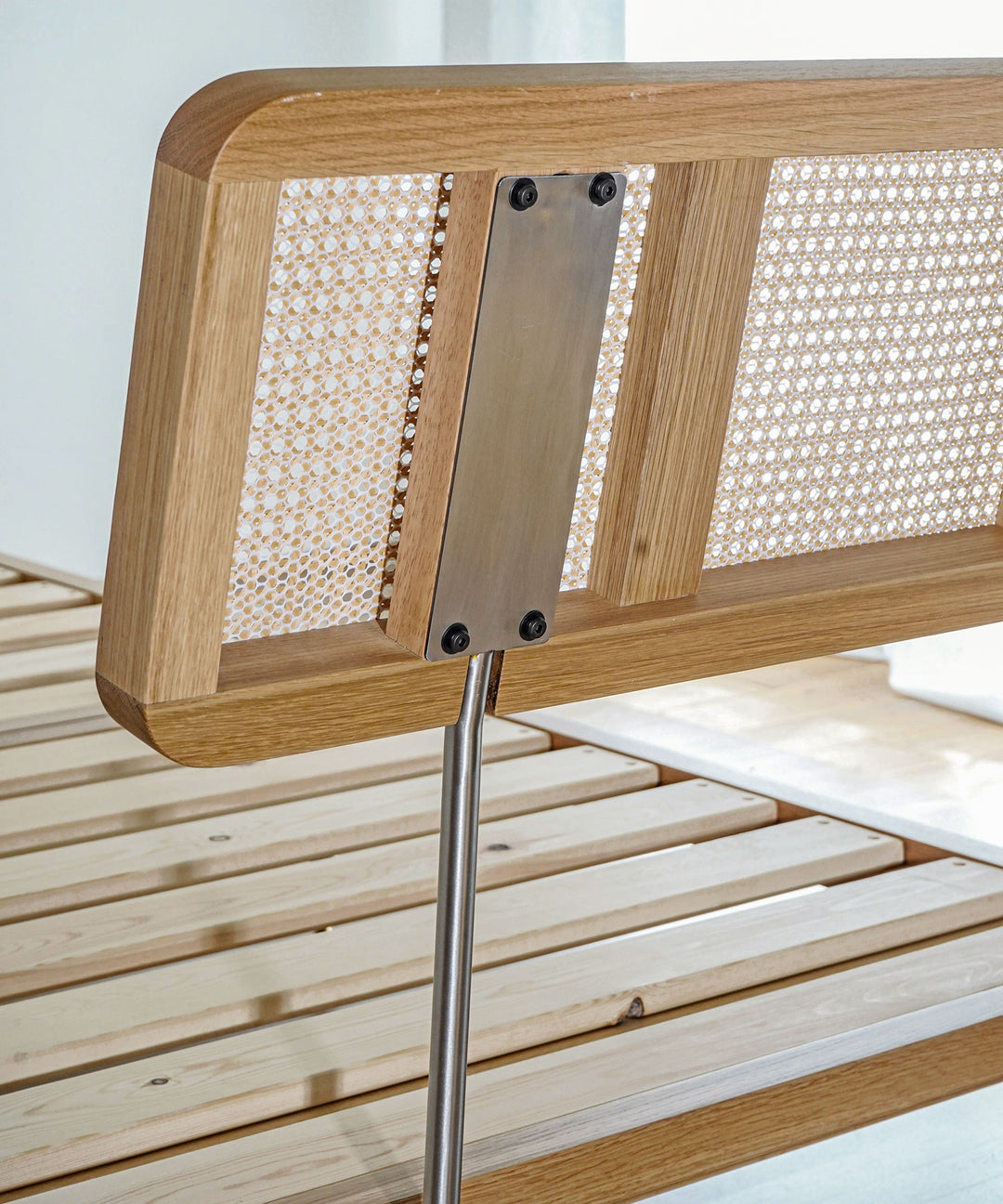 エクリュクス / ecruxe ラル シングル ベッドフレーム オーク