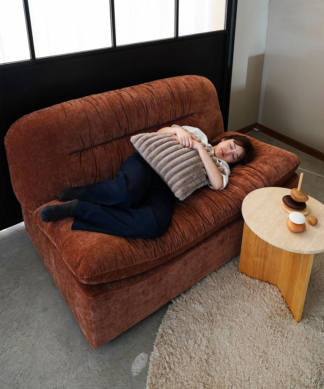 ecruxe｜OASIS 2P ソファ｜リビングが癒しの空間に！日本の住まいに