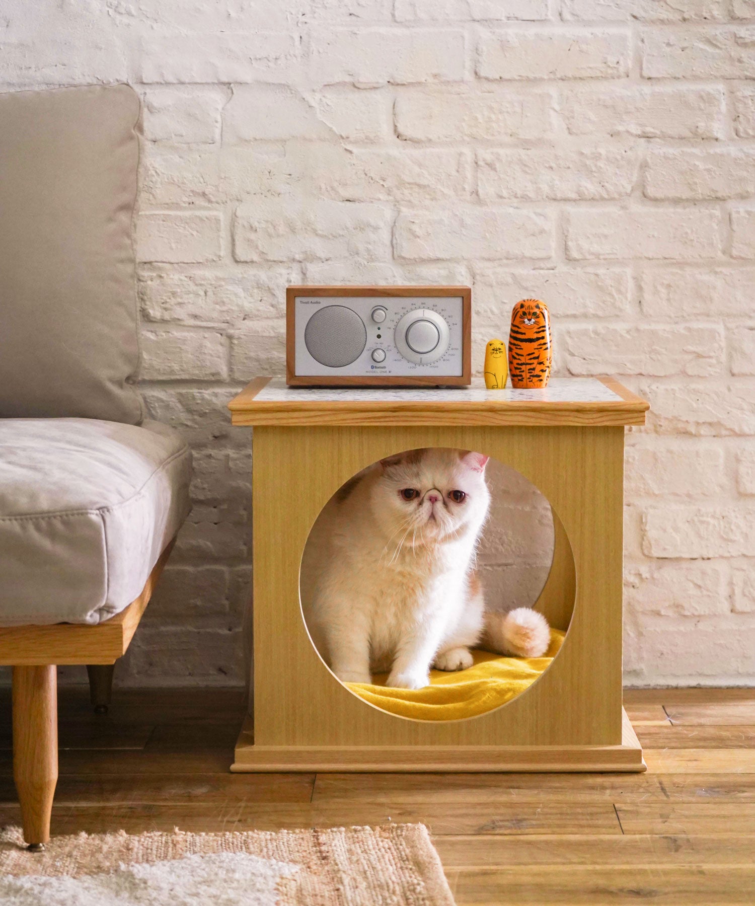 SQUARE SIDE TABLE