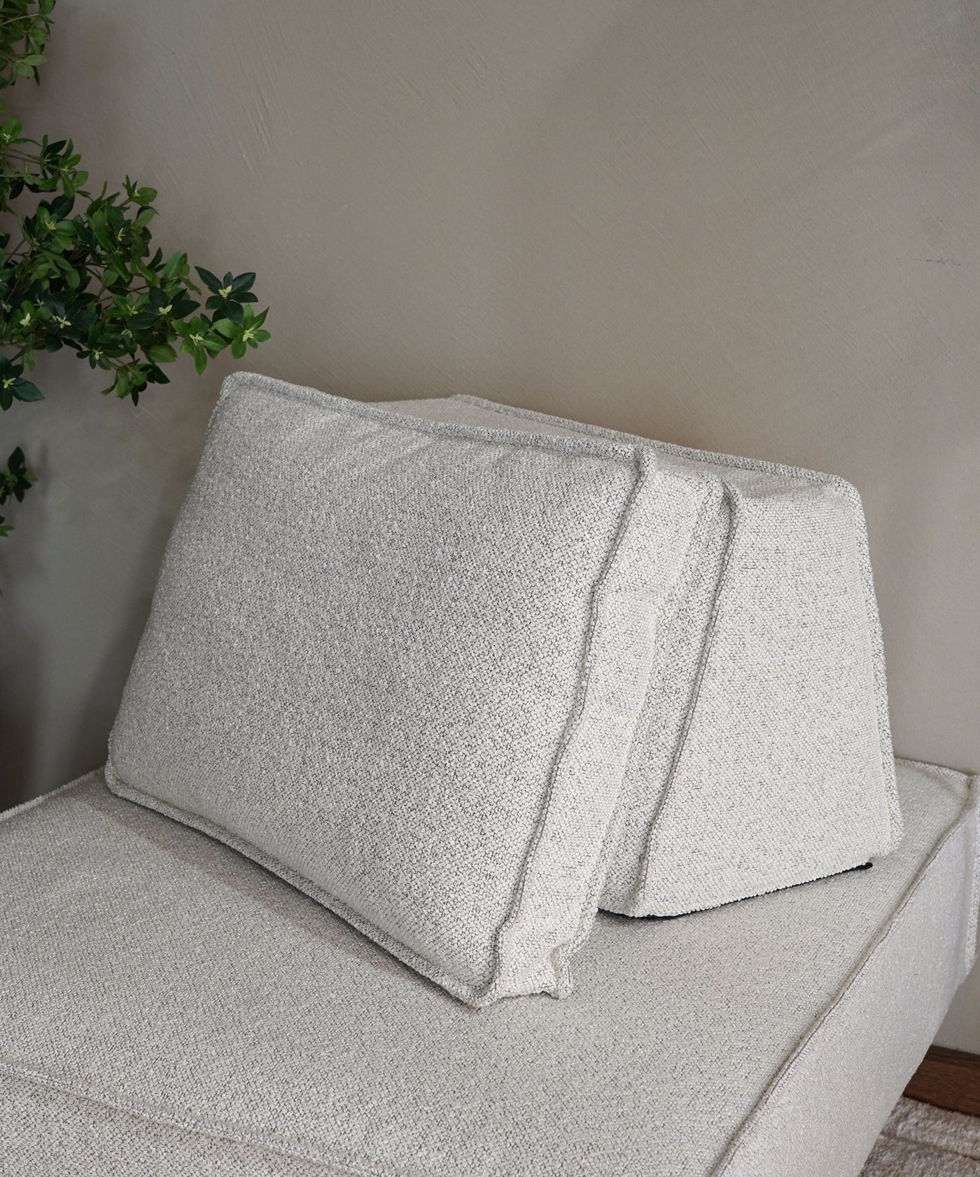 【予約・1月上旬入荷予定】TOFU ISLAND BACK CUSHION